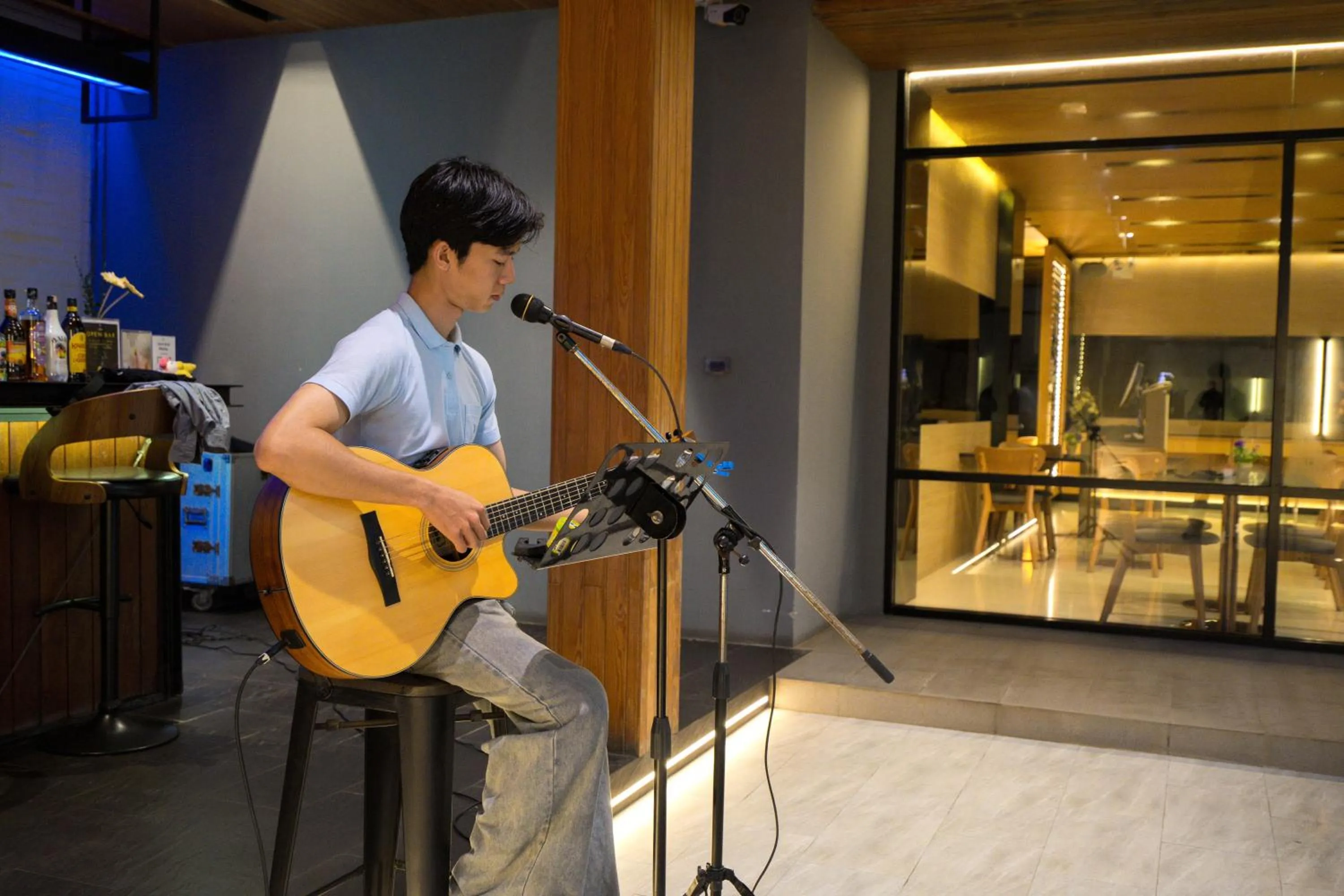 Lounge or bar in The Zense Boutique Hotel