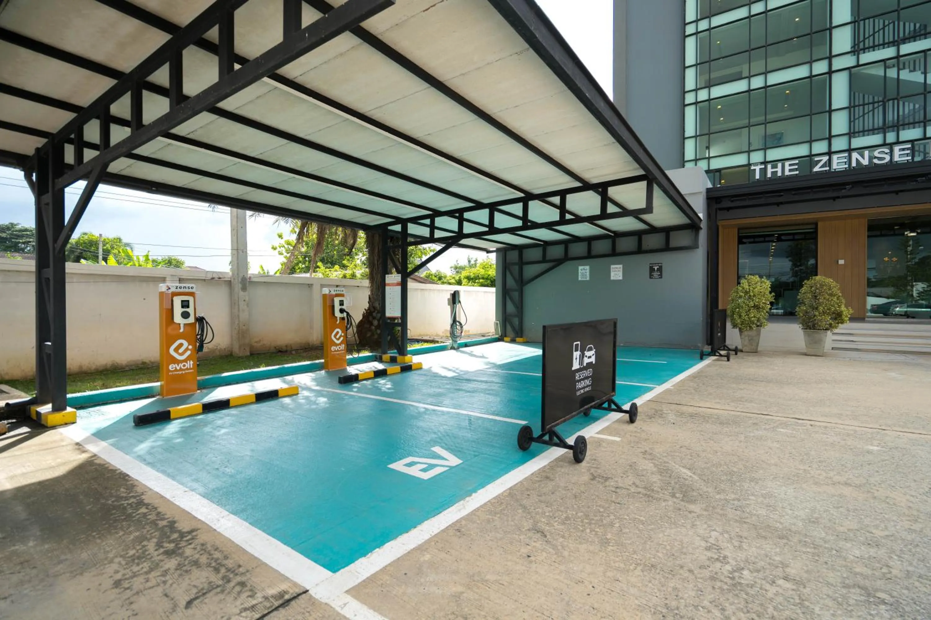 Area and facilities in The Zense Boutique Hotel