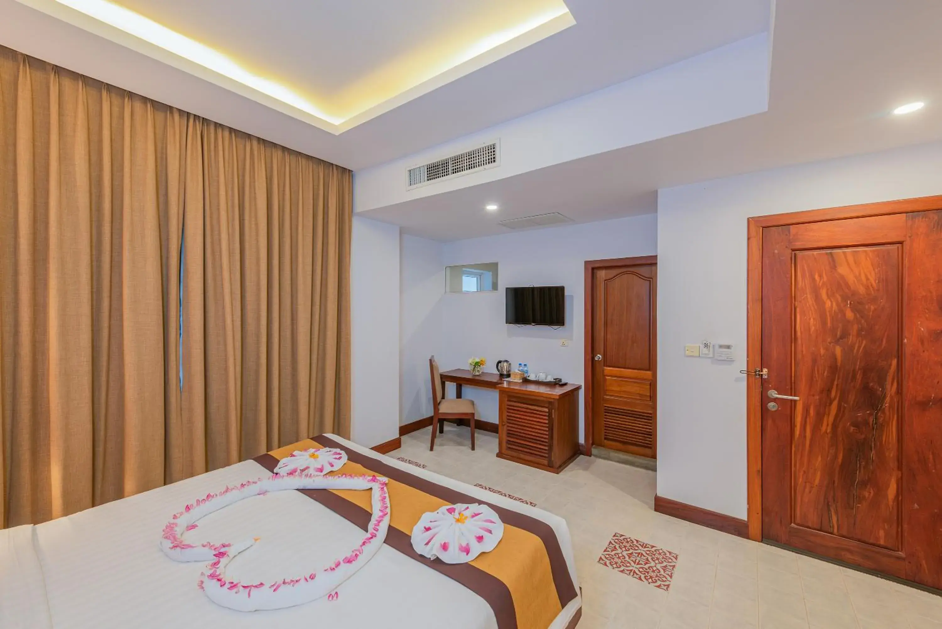 Bedroom, Bed in Shadow Angkor Residence Bedroom, Bed in Shadow Angkor Residence