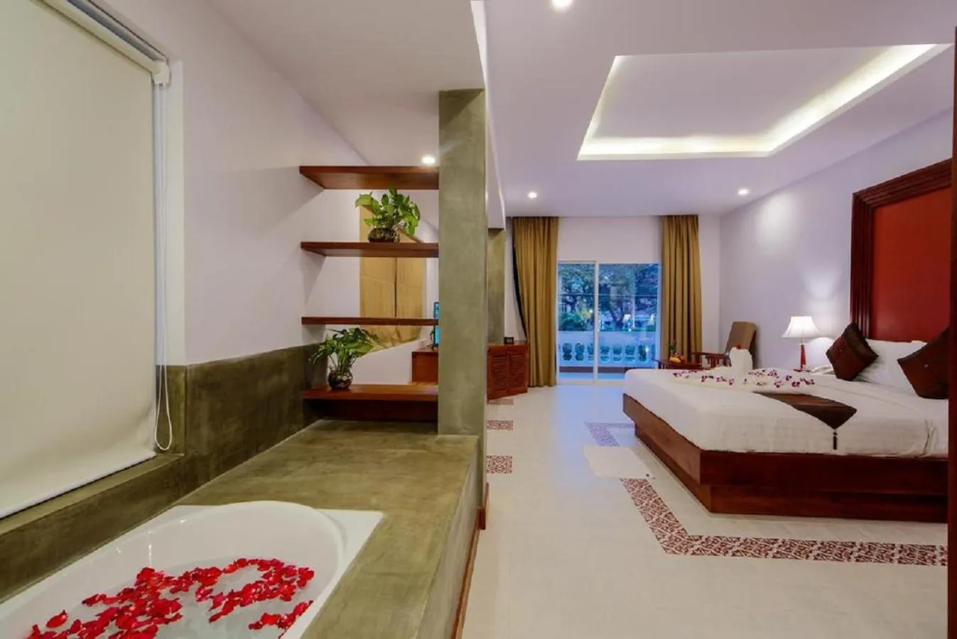 Photo of the whole room, Bed in Shadow Angkor Residence