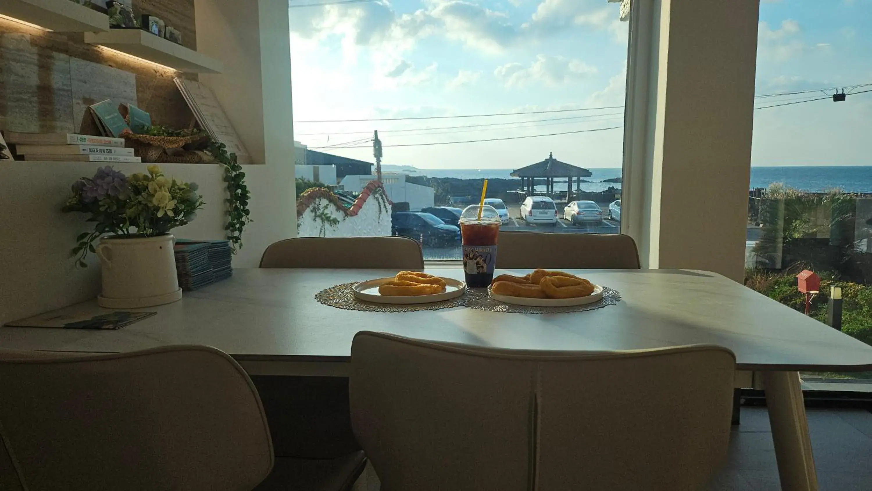 Double Room with Sea View in Pension Haneul Tari Double Room with Sea View in Pension Haneul Tari