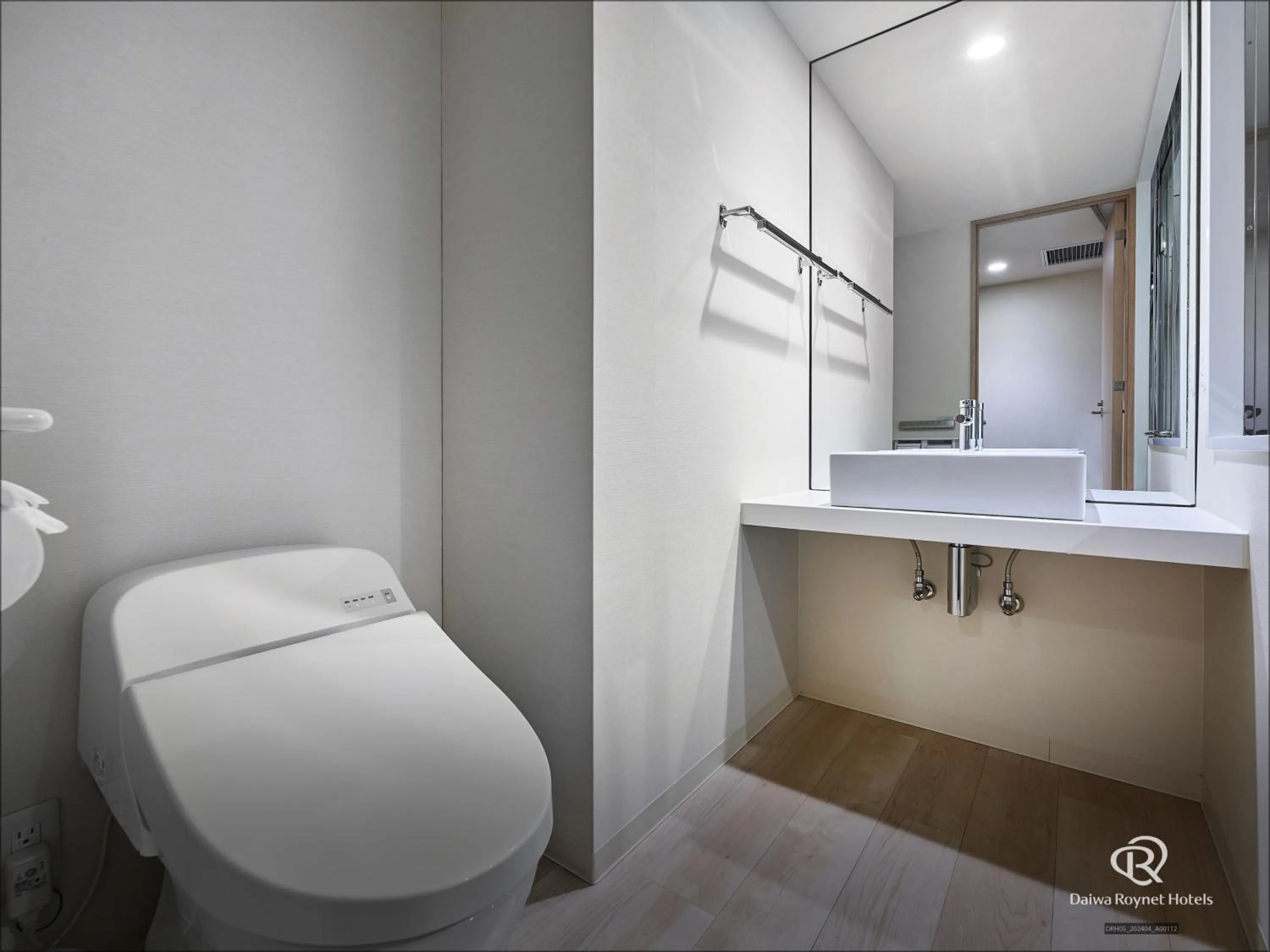 Photo of the whole room in Daiwa Roynet Hotel Kyoto Ekimae PREMIER