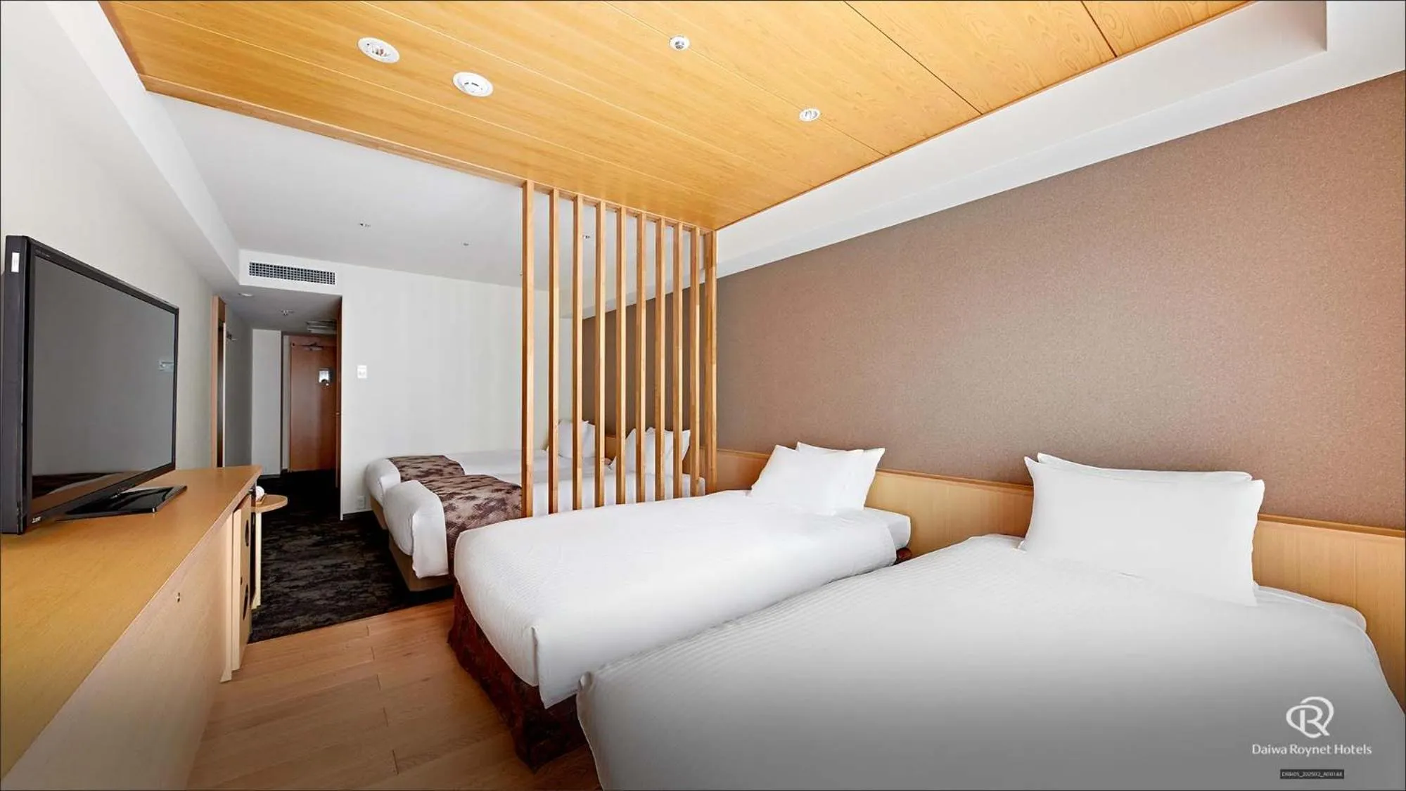 Photo of the whole room, Bed in Daiwa Roynet Hotel Kyoto Ekimae PREMIER