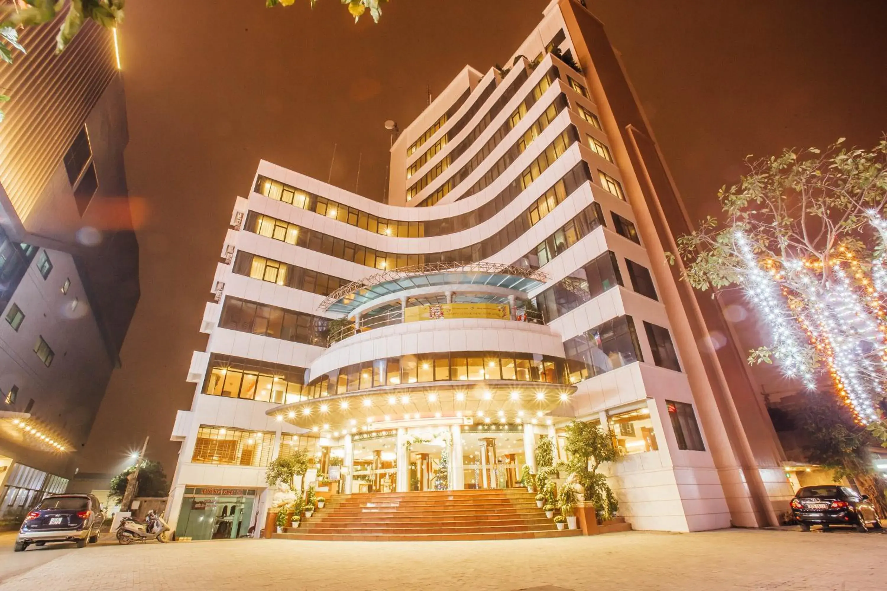 Property building in Muong Thanh Vinh Hotel Property building in Muong Thanh Vinh Hotel