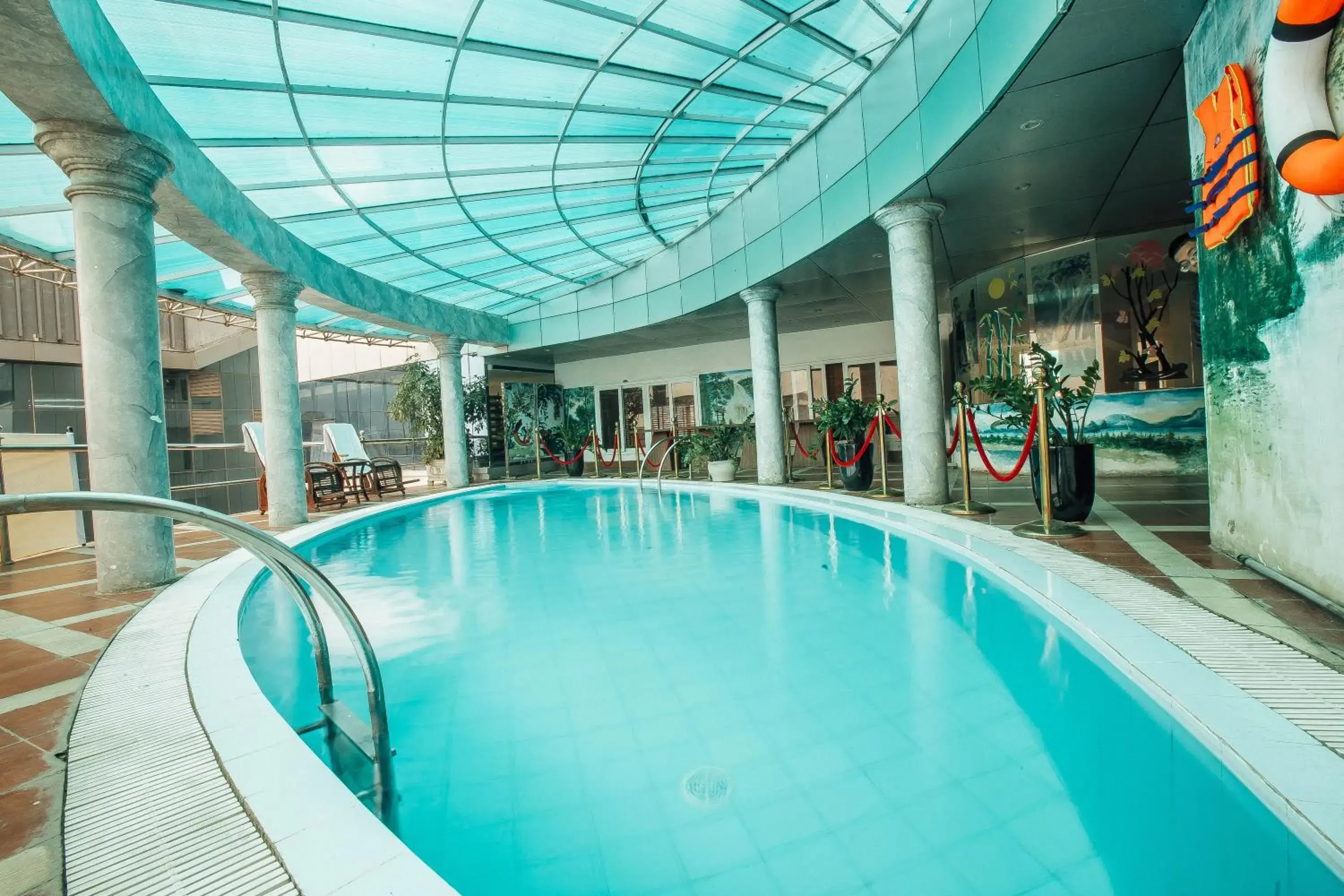 Swimming pool in Muong Thanh Vinh Hotel Swimming pool in Muong Thanh Vinh Hotel