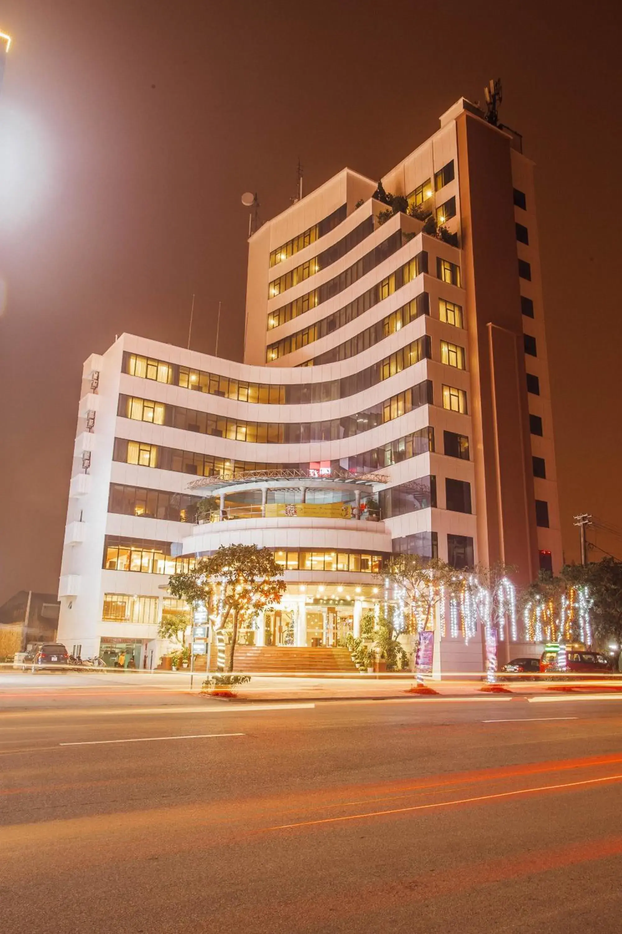 Property building in Muong Thanh Vinh Hotel Property building in Muong Thanh Vinh Hotel