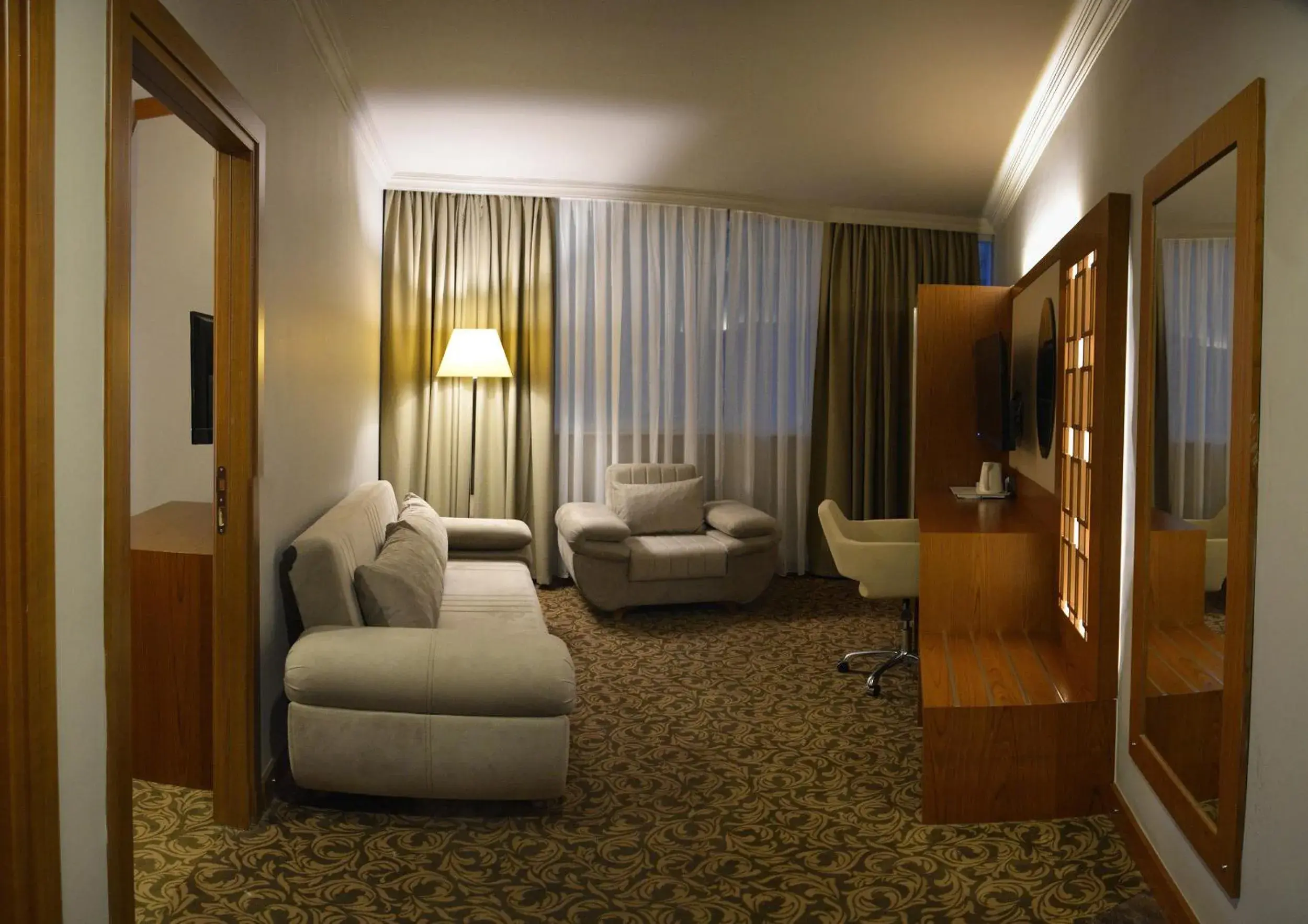 Seating area, Bed in Yilmazoglu Park Hotel Seating area, Bed in Yilmazoglu Park Hotel