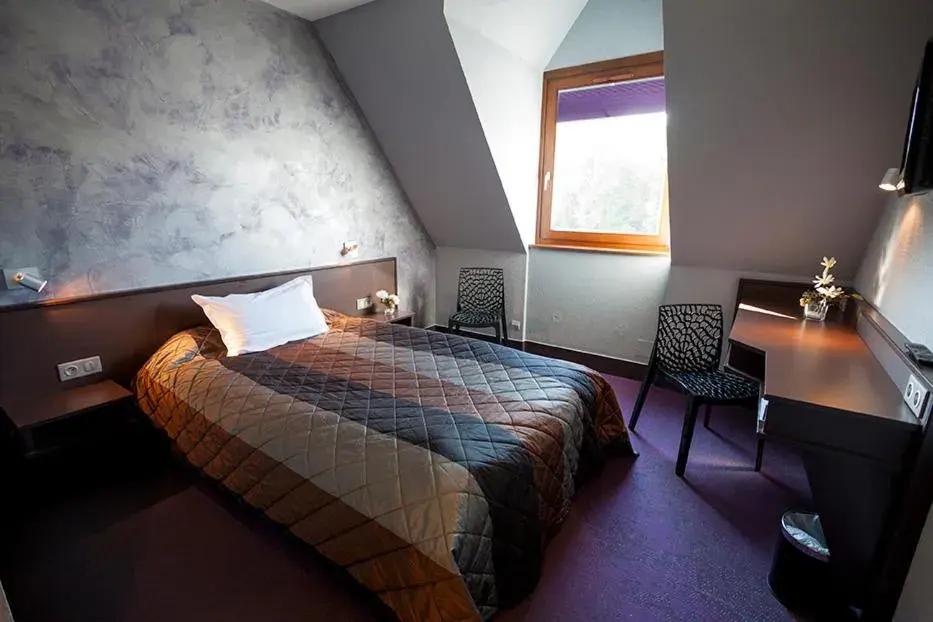 Double Room in Hôtel Restaurant Les Alizés Double Room in Hôtel Restaurant Les Alizés