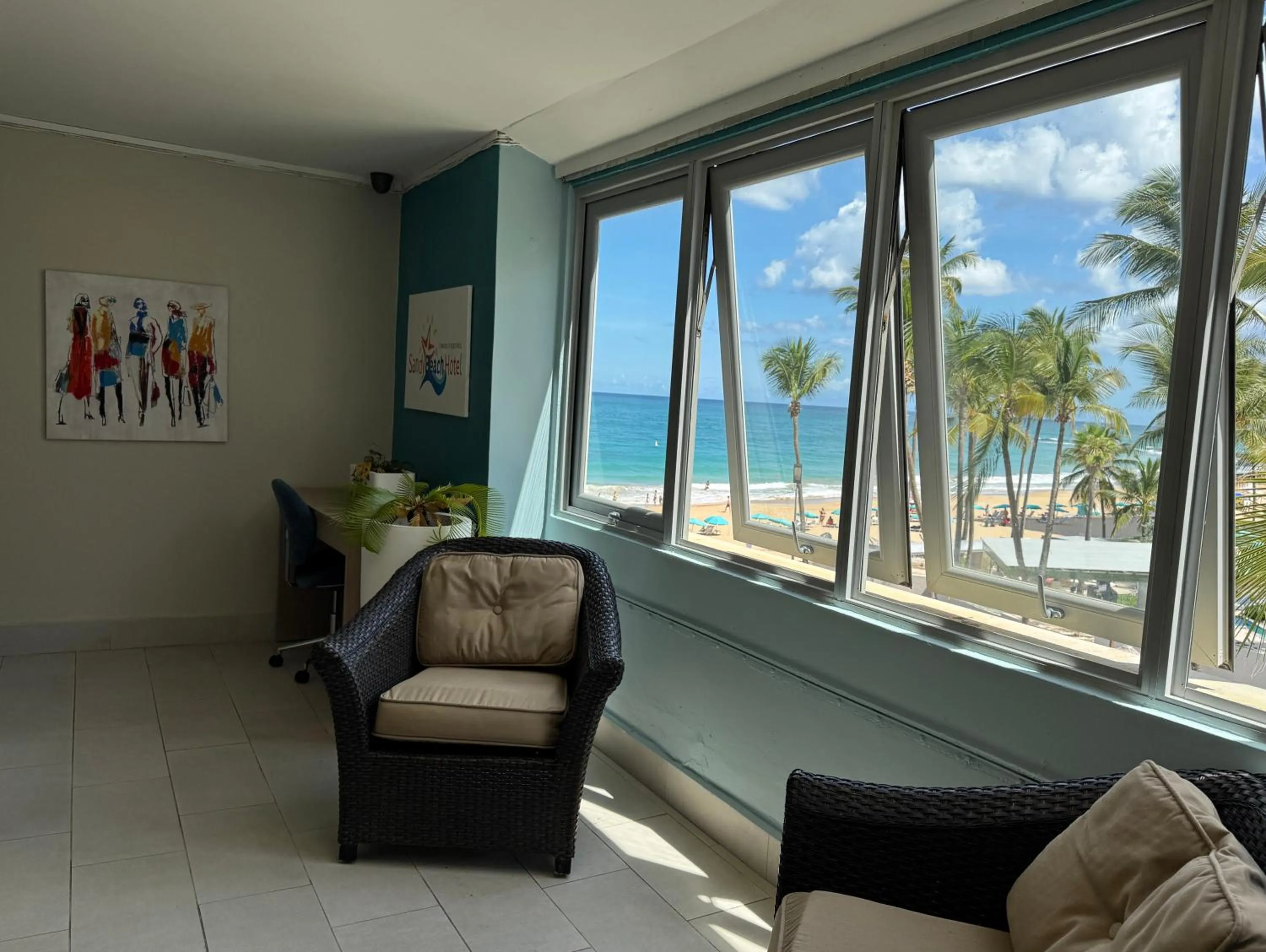 Living room in Sandy Beach Hotel