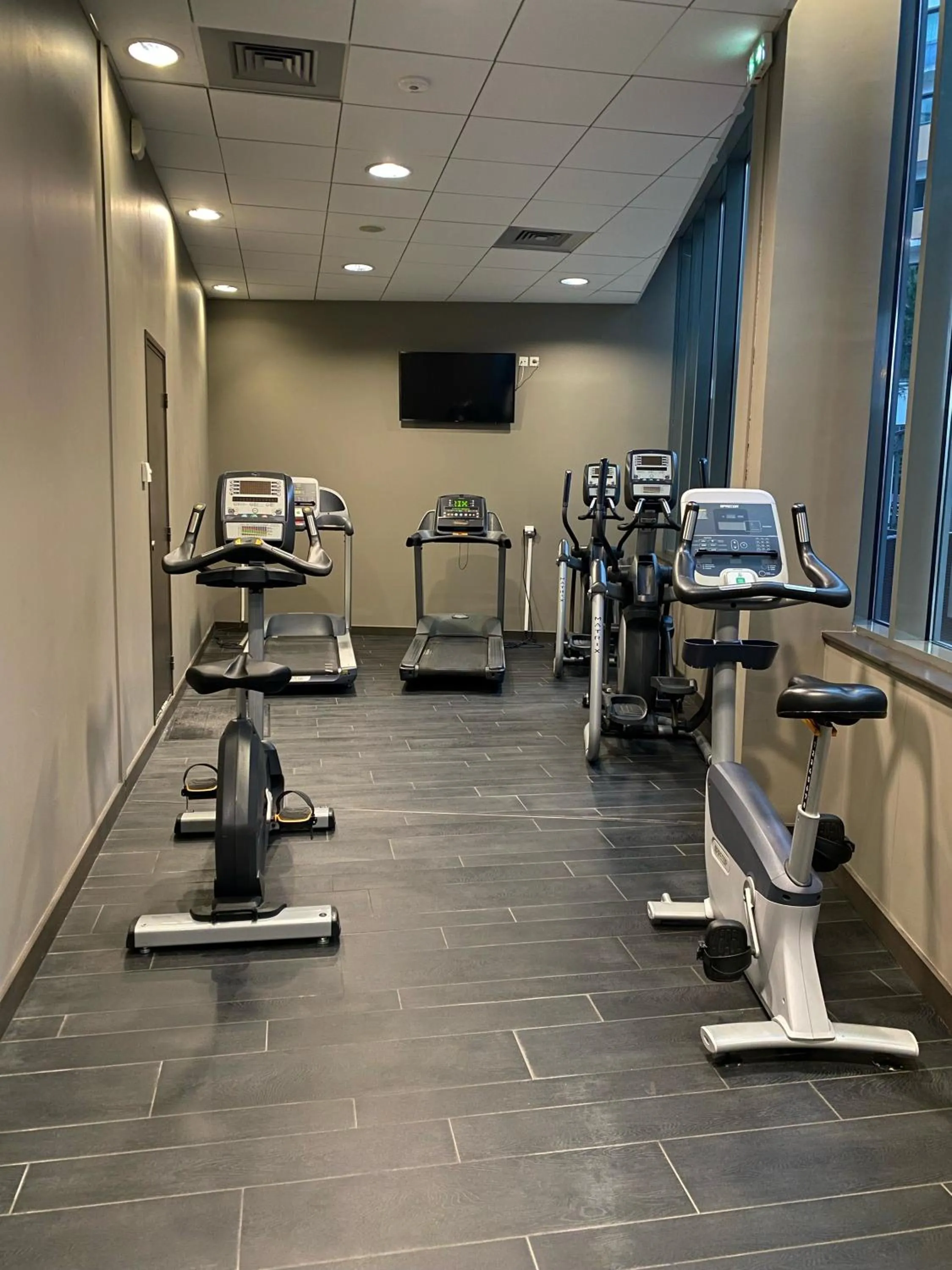 Fitness centre/facilities in B&B HOME Lyon Centre Berthelot