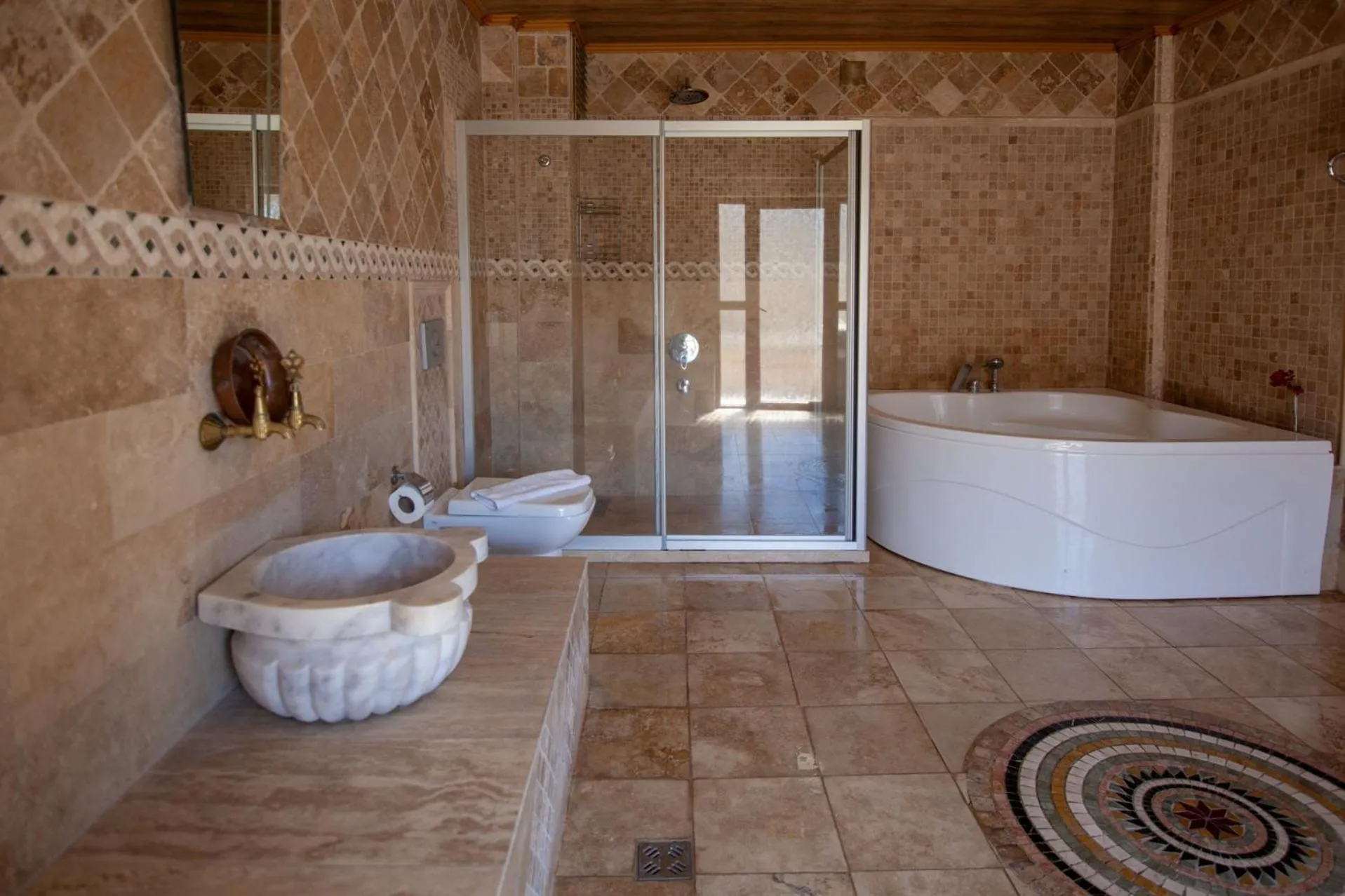 Hot Tub in Peace Stone House