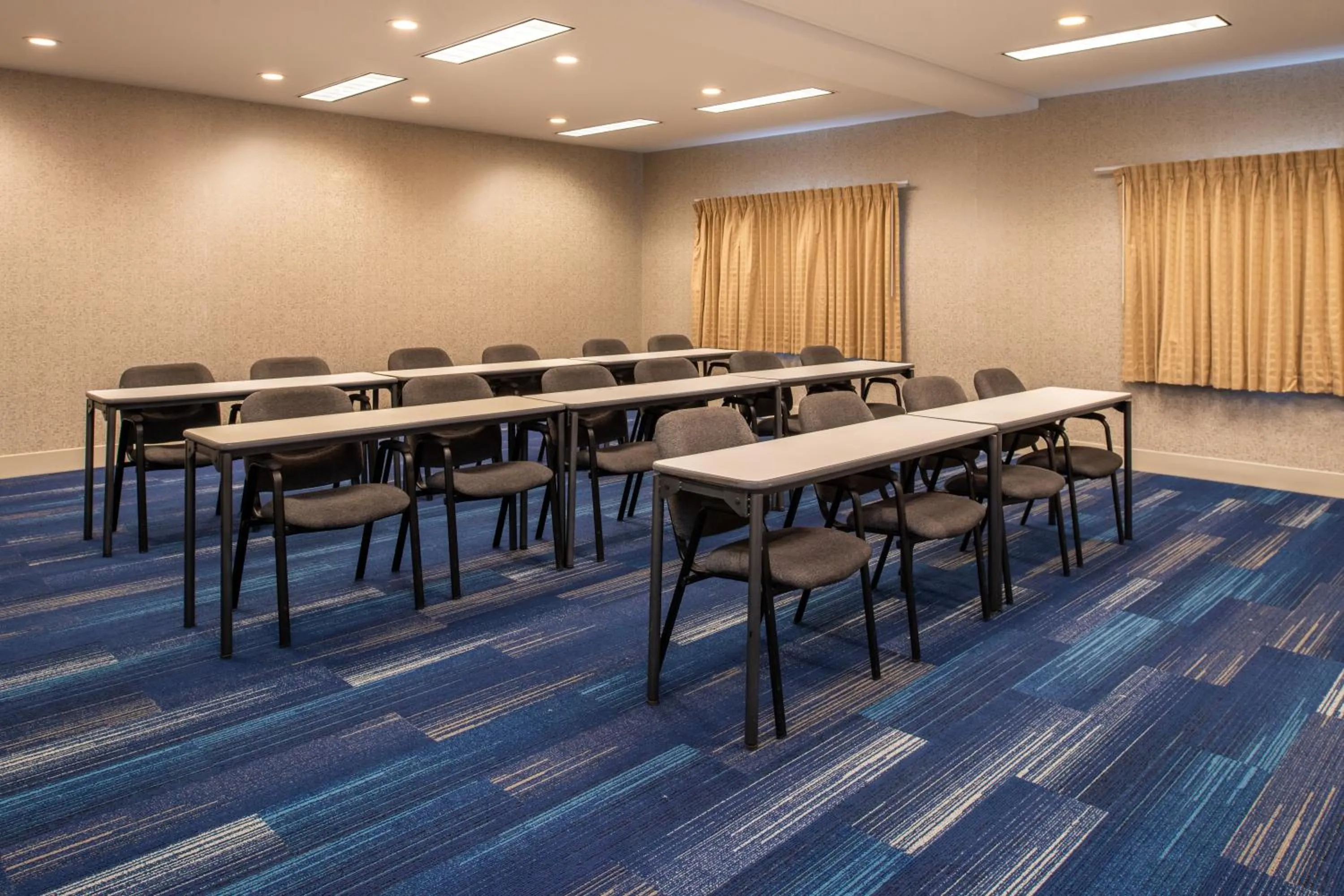 Meeting/conference room in Holiday Inn Express Hotel & Suites Gunnison by IHG