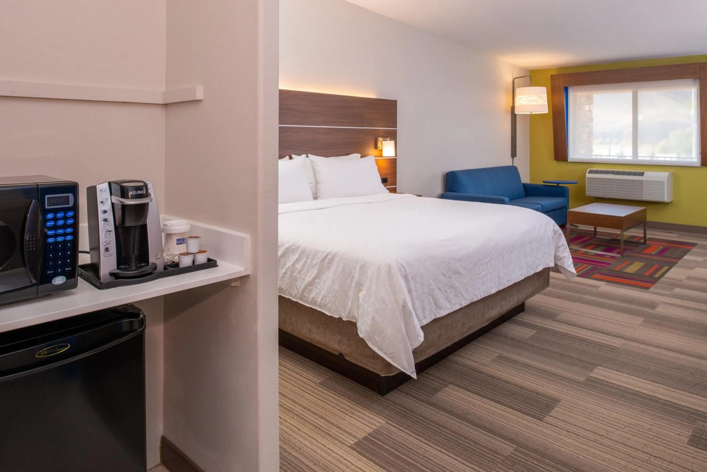 Photo of the whole room, Bed in Holiday Inn Express Hotel & Suites Gunnison by IHG