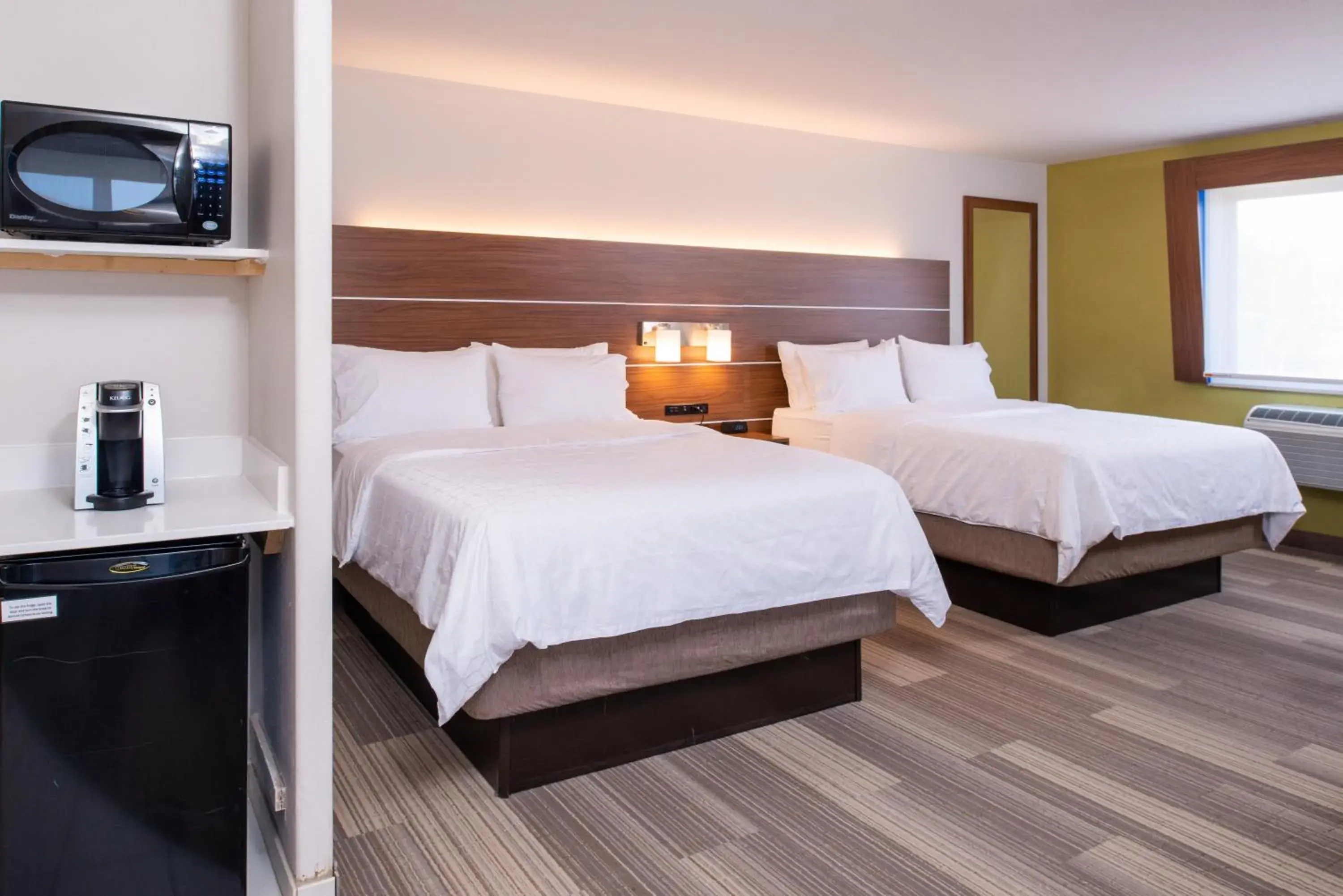 Photo of the whole room, Bed in Holiday Inn Express Hotel & Suites Gunnison by IHG Photo of the whole room, Bed in Holiday Inn Express Hotel & Suites Gunnison by IHG