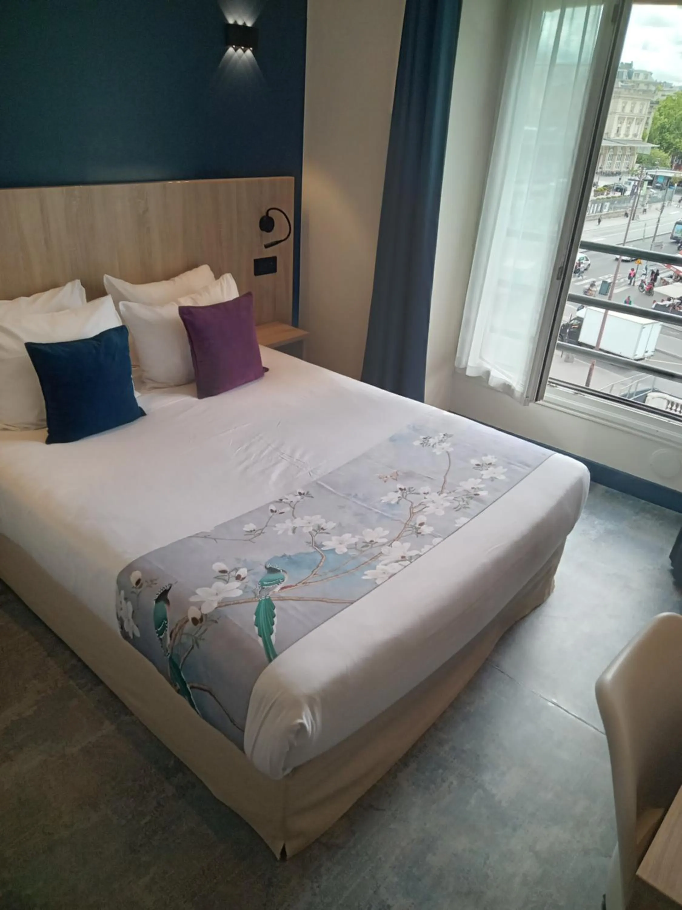 Bed in Hotel Modern Est