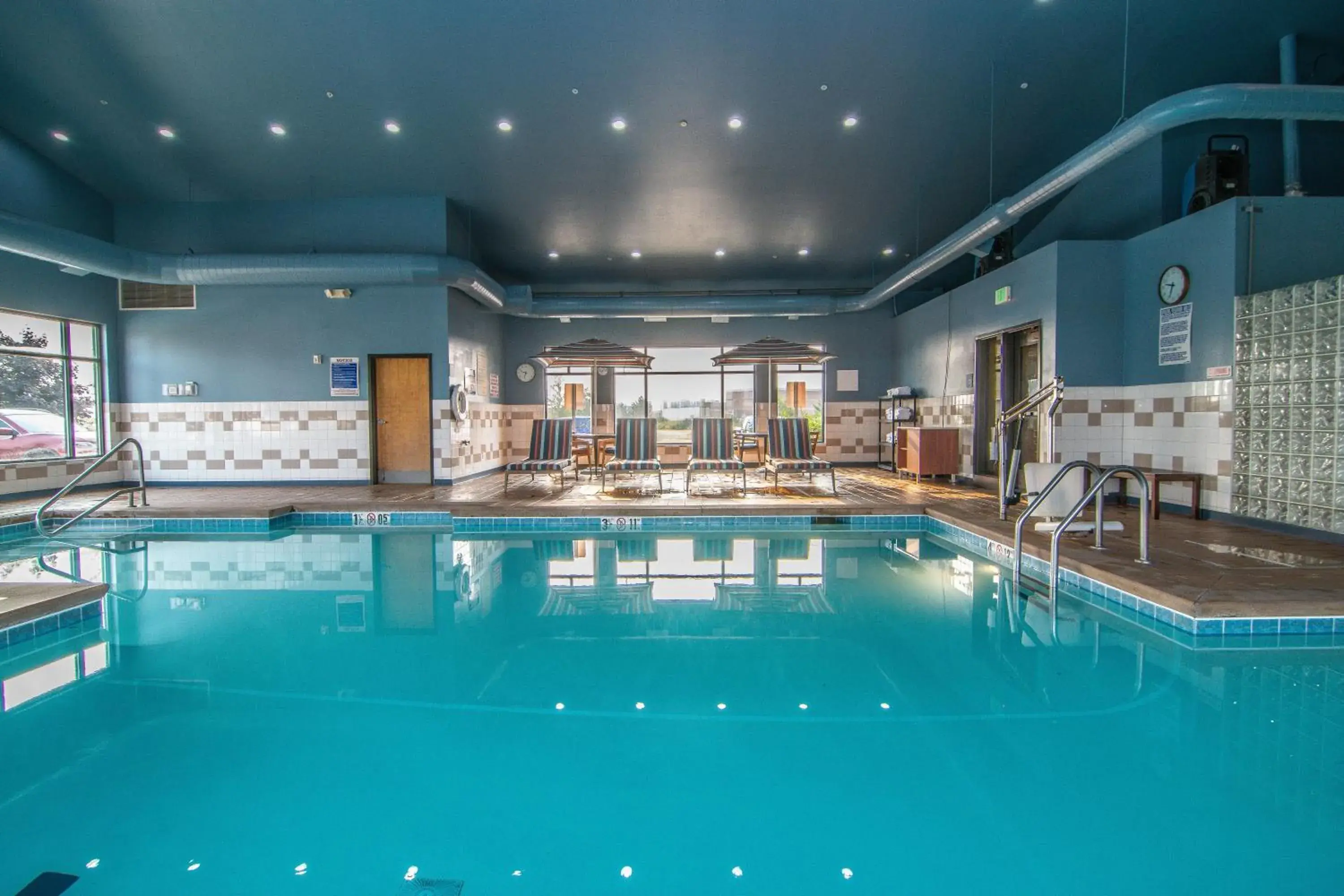 Swimming pool in Holiday Inn Express Hotel & Suites Kalispell by IHG Swimming pool in Holiday Inn Express Hotel & Suites Kalispell by IHG