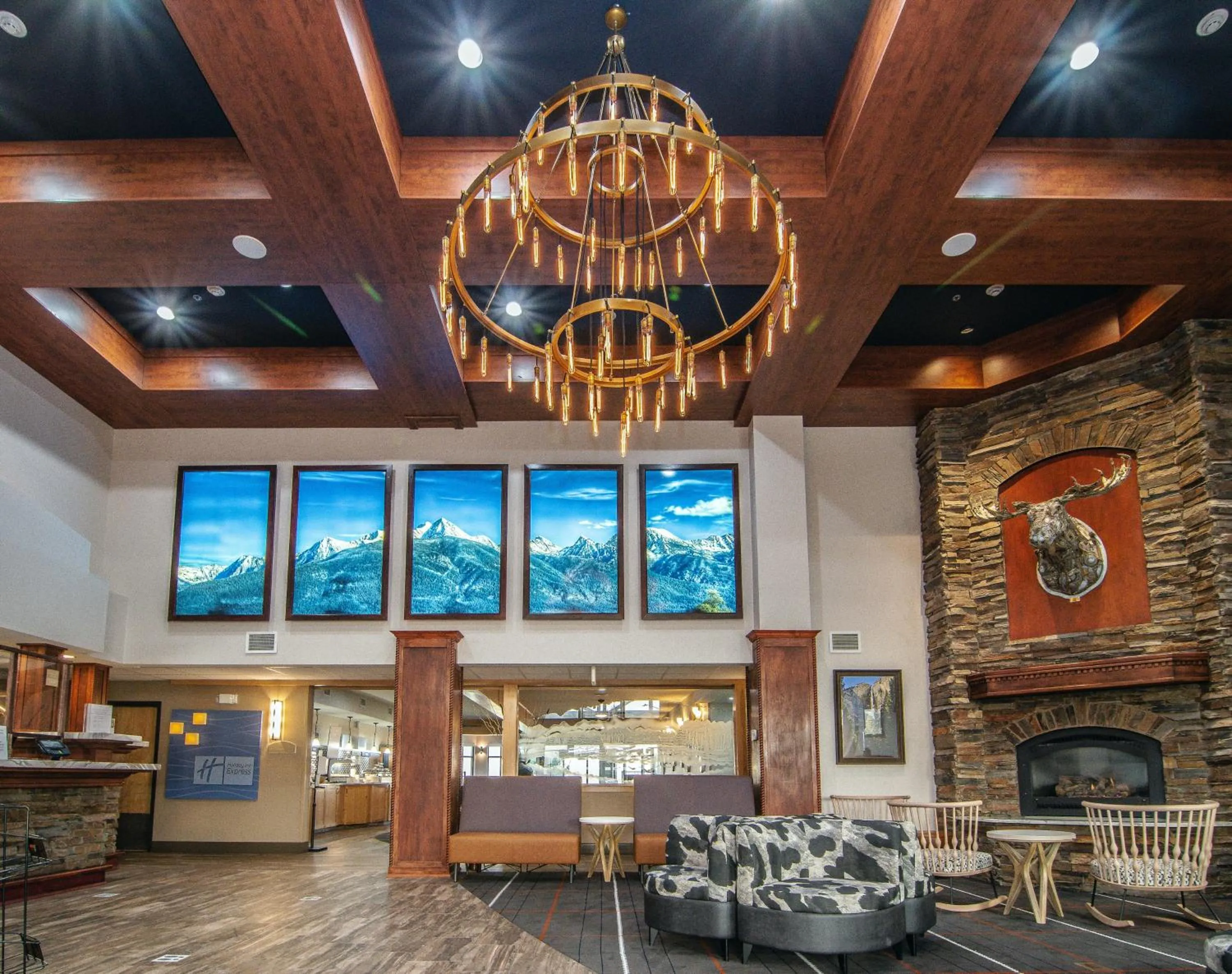 Property building in Holiday Inn Express Hotel & Suites Kalispell by IHG