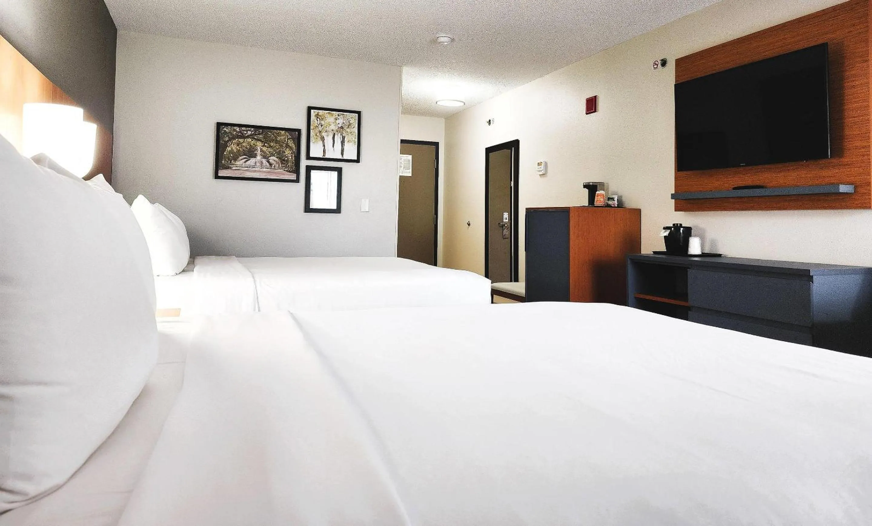 Bedroom, Bed in Country Inn & Suites by Radisson, Dahlgren-King George, VA