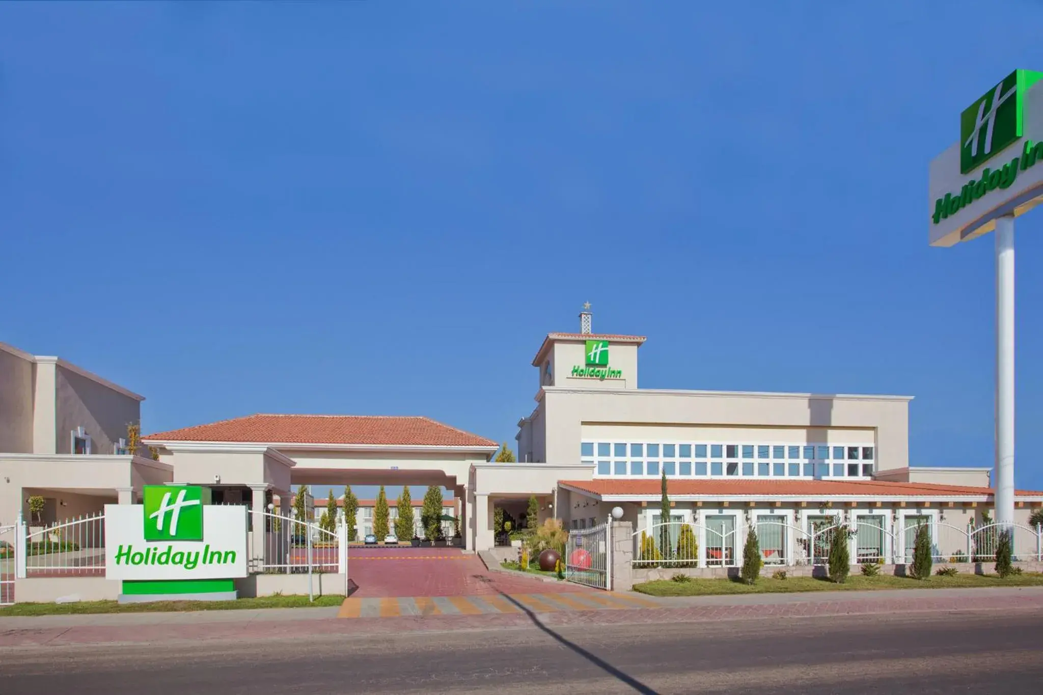 Property building in Holiday Inn Durango by IHG Property building in Holiday Inn Durango by IHG