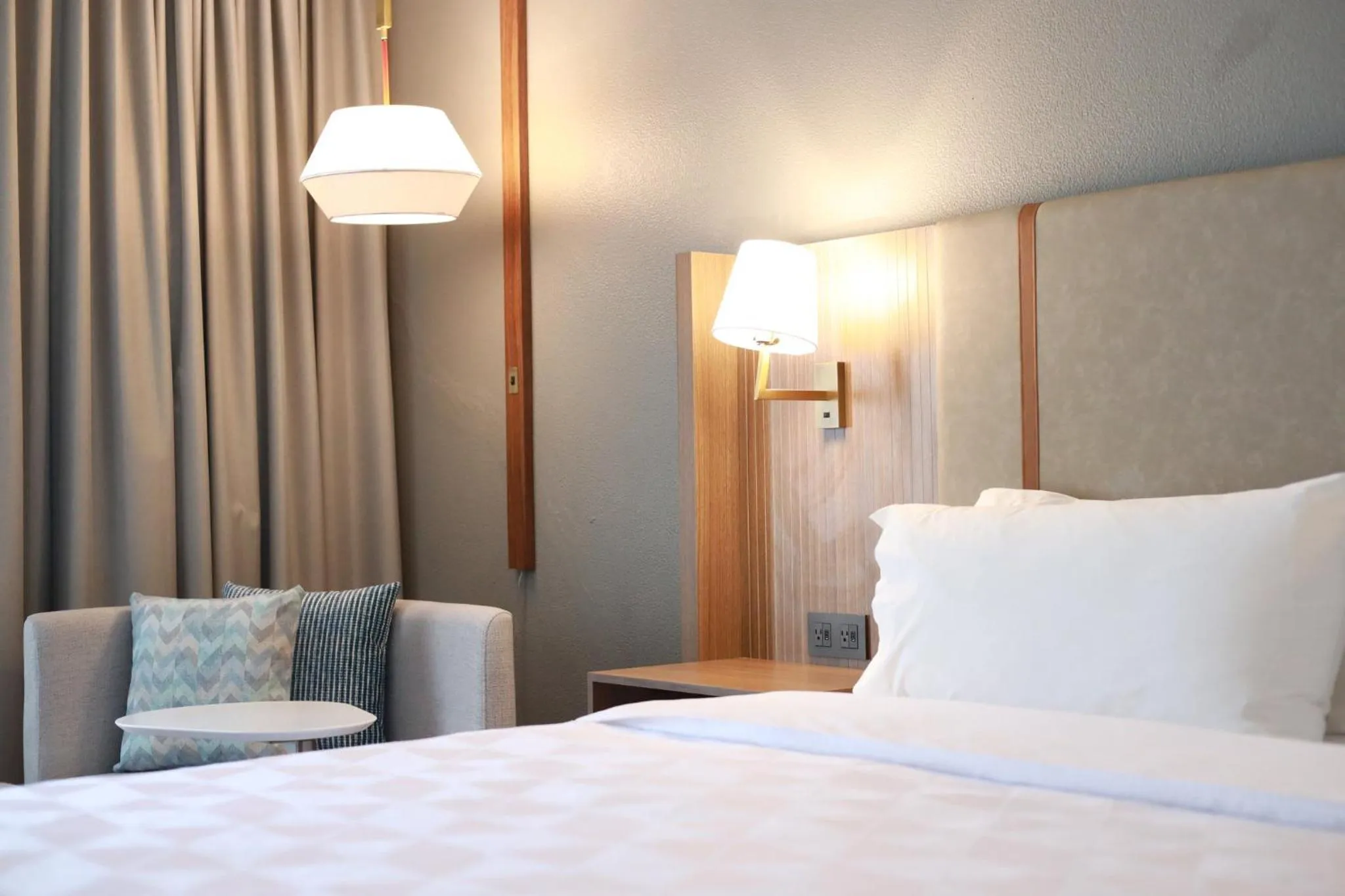 Photo of the whole room, Bed in Holiday Inn Durango by IHG