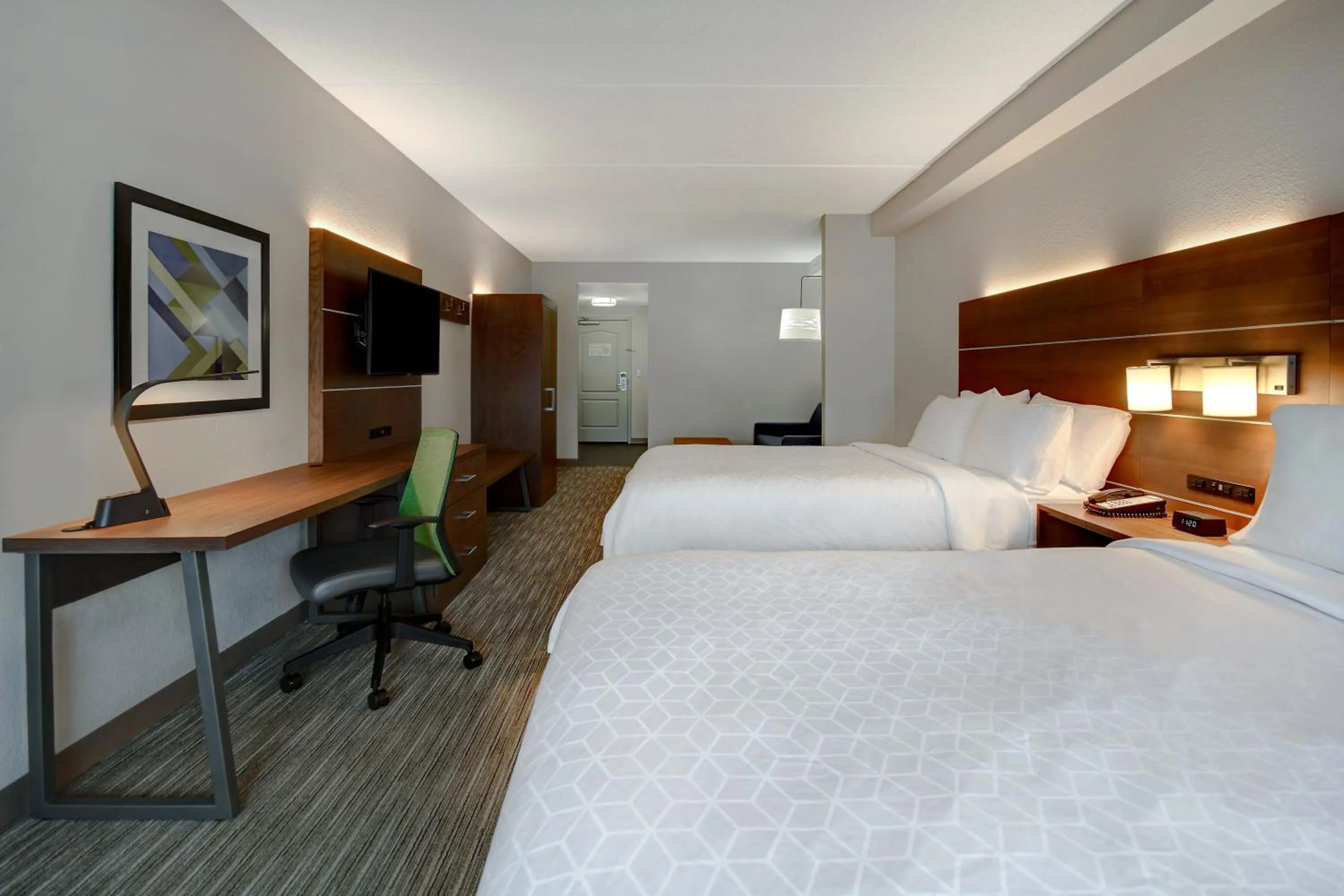 Photo of the whole room, Bed in Holiday Inn Express Hotel & Suites Smyrna-Nashville Area by IHG