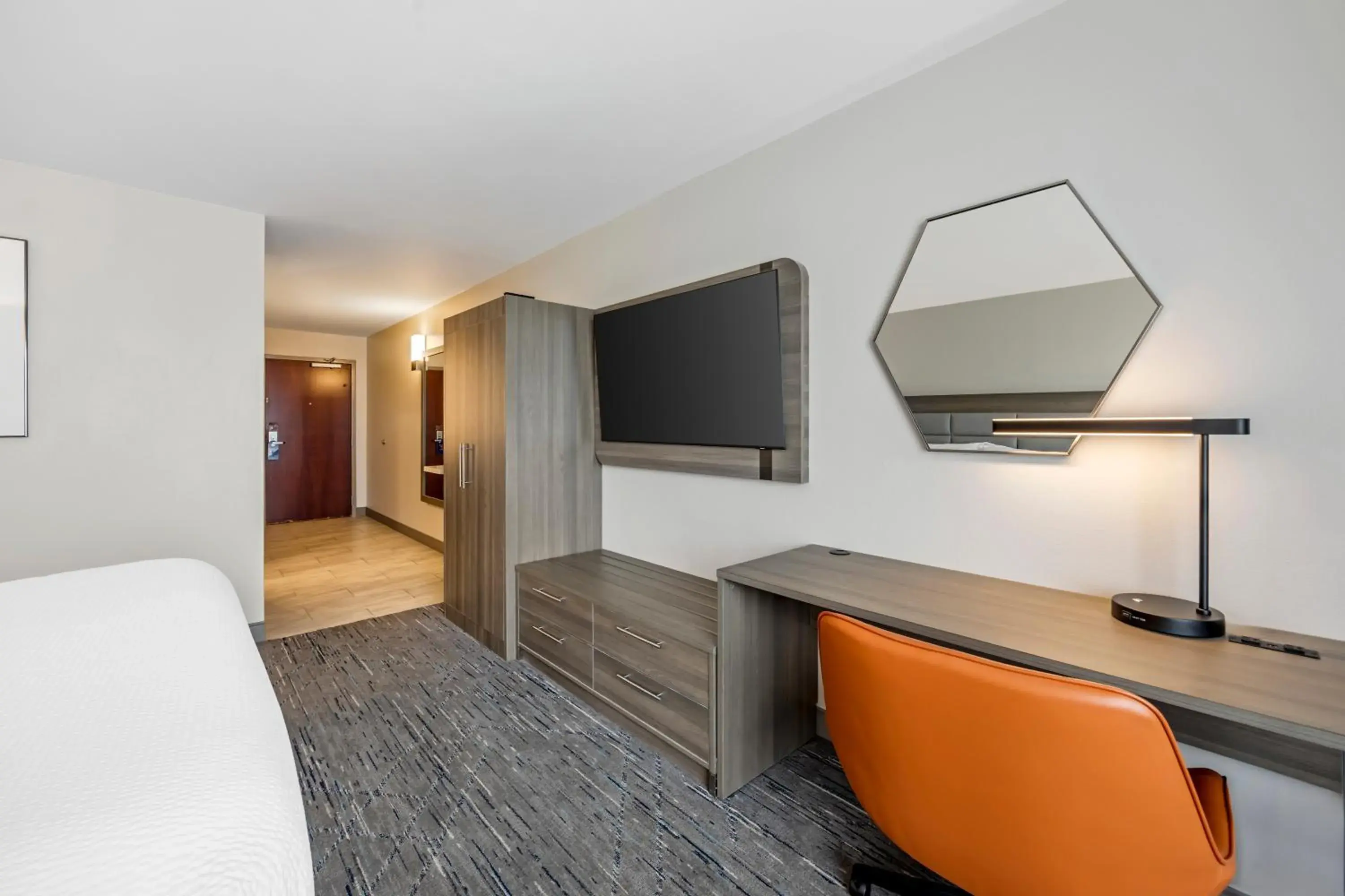 Bedroom, Bed in Holiday Inn Express White House by IHG Bedroom, Bed in Holiday Inn Express White House by IHG