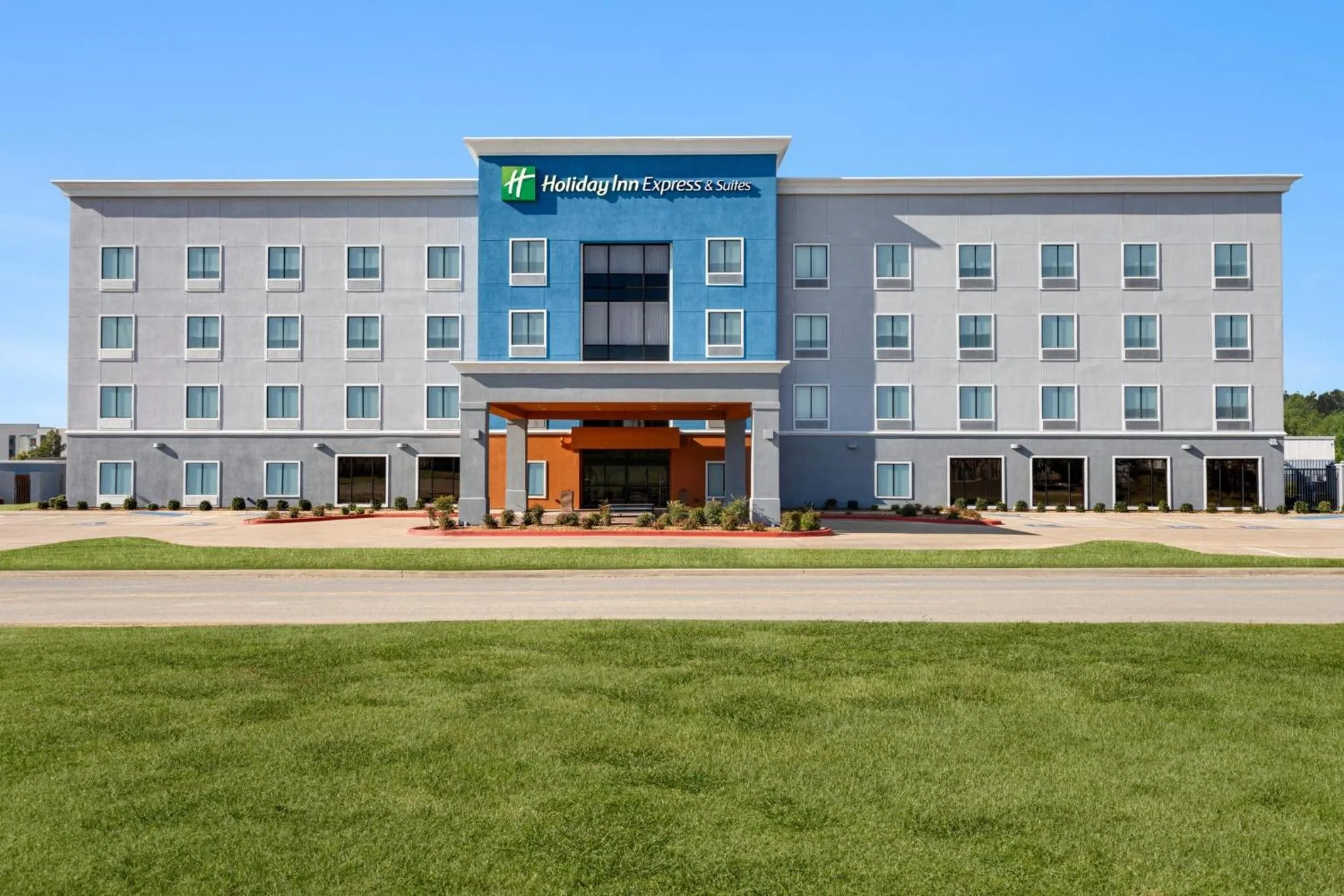 Property building in Holiday Inn Express & Suites Forrest City by IHG