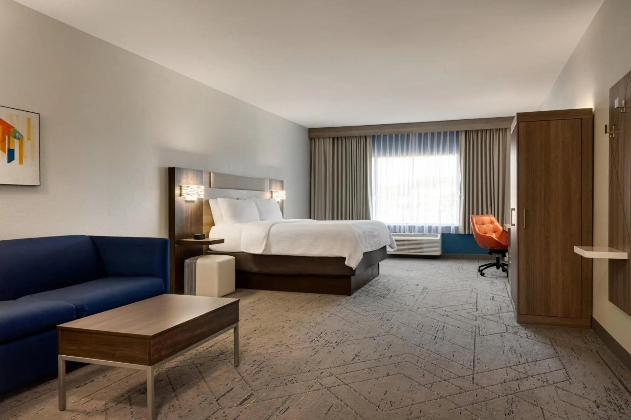 Bedroom, Bed in Holiday Inn Express & Suites Forrest City by IHG