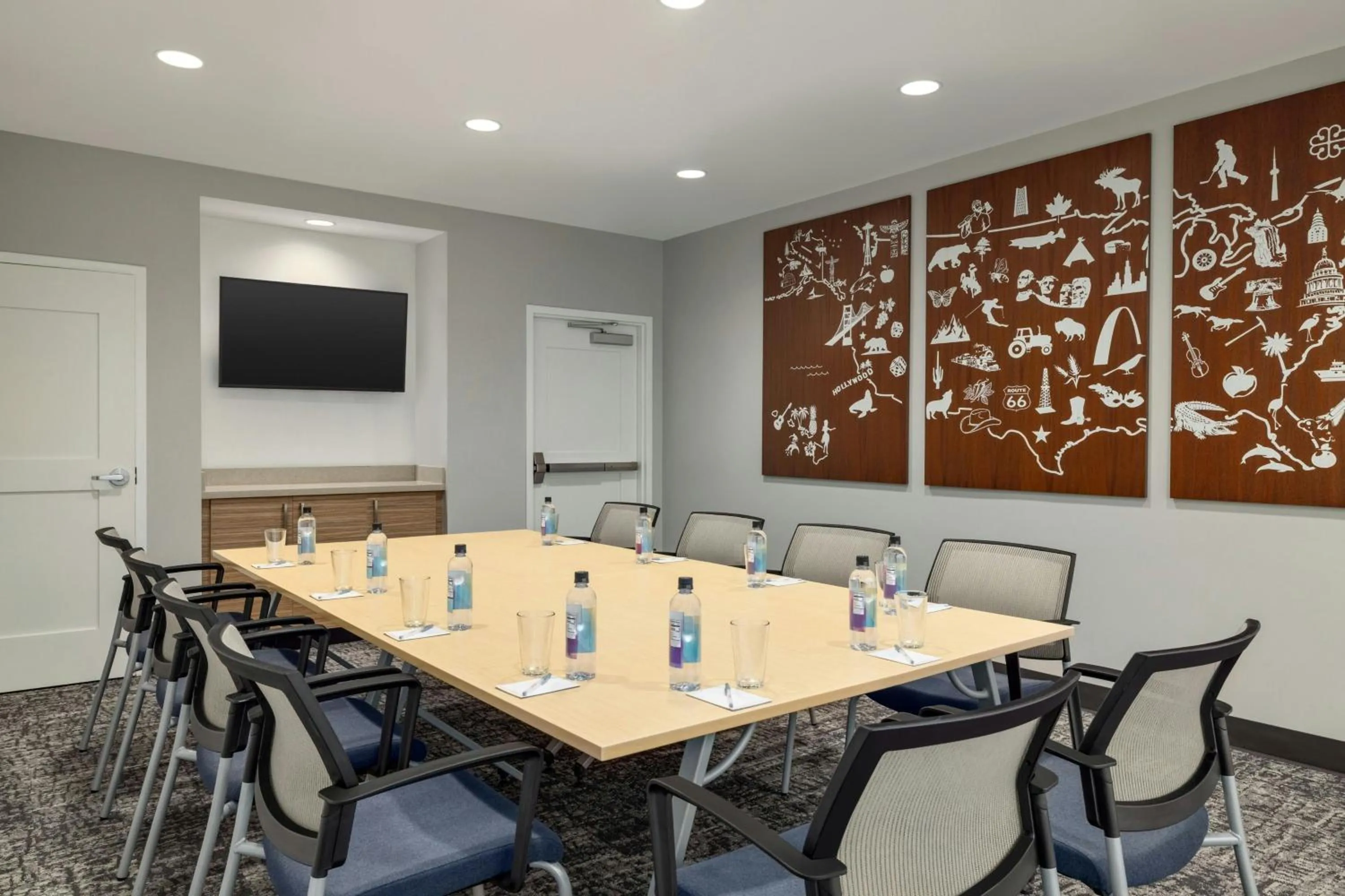 Meeting/conference room in TownePlace Suites by Marriott Pittsburgh Harmarville