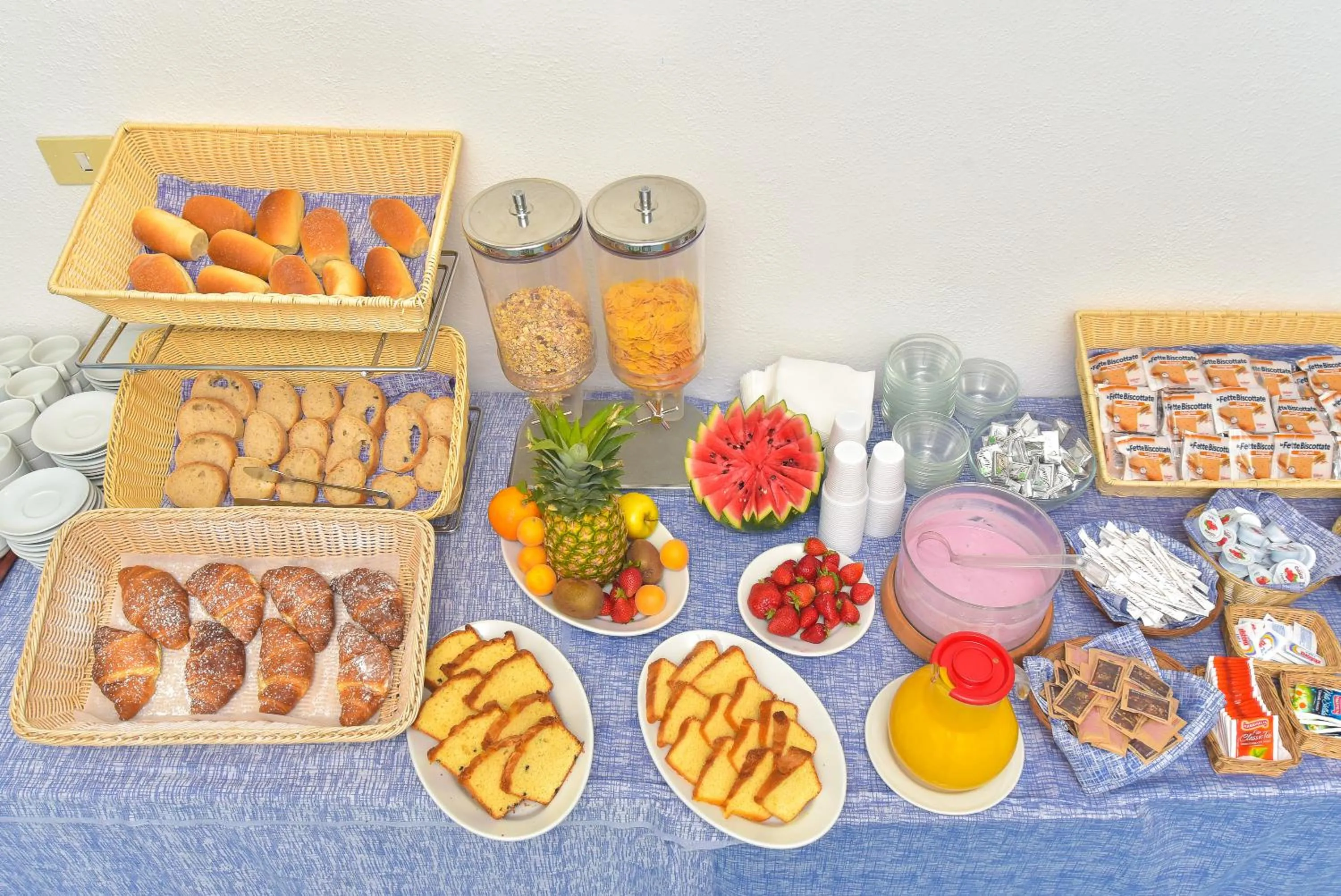 Food and drinks in Charme Hotel La Villa Tina