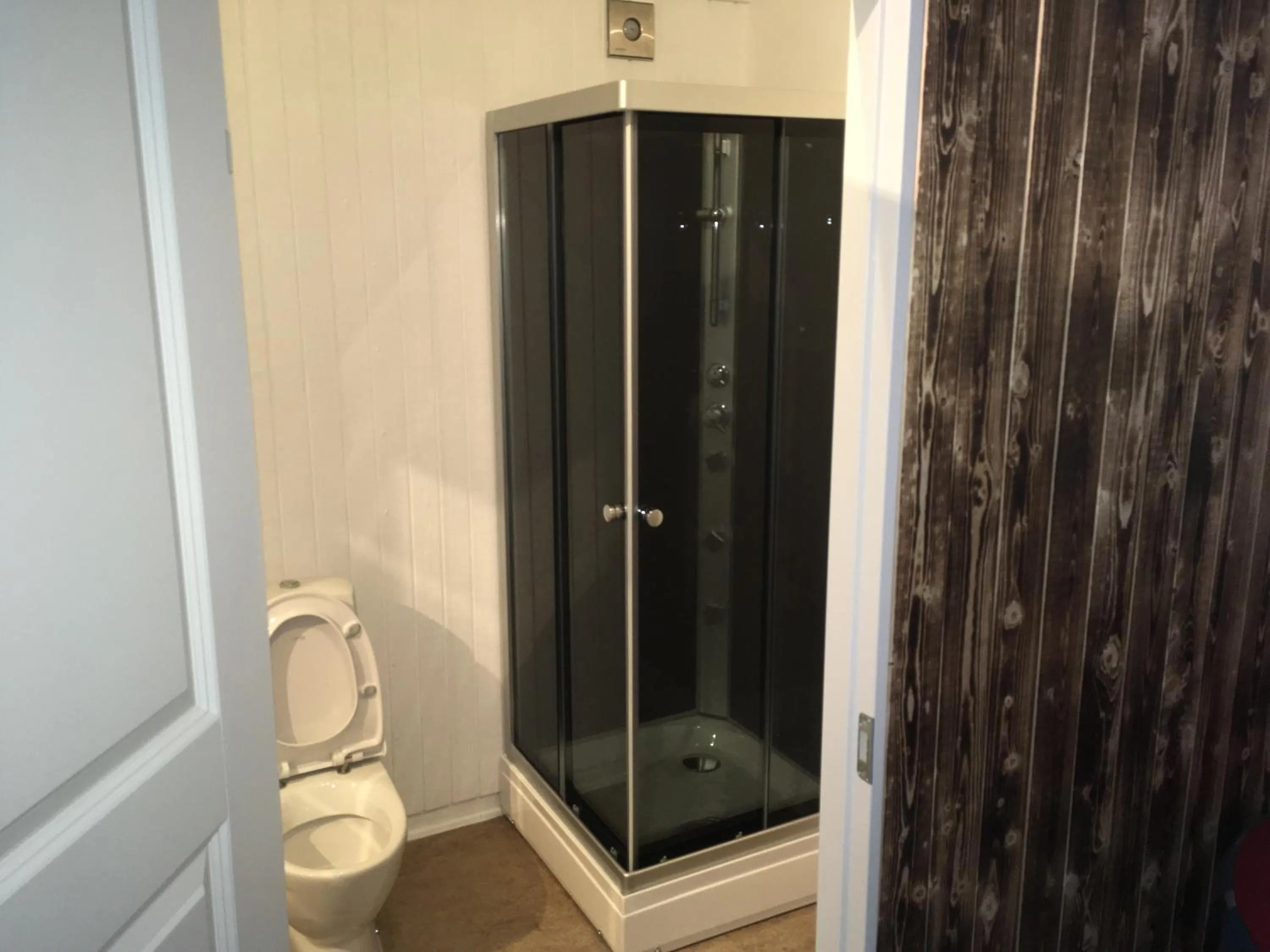 Bathroom in Hestkær Family Rooms