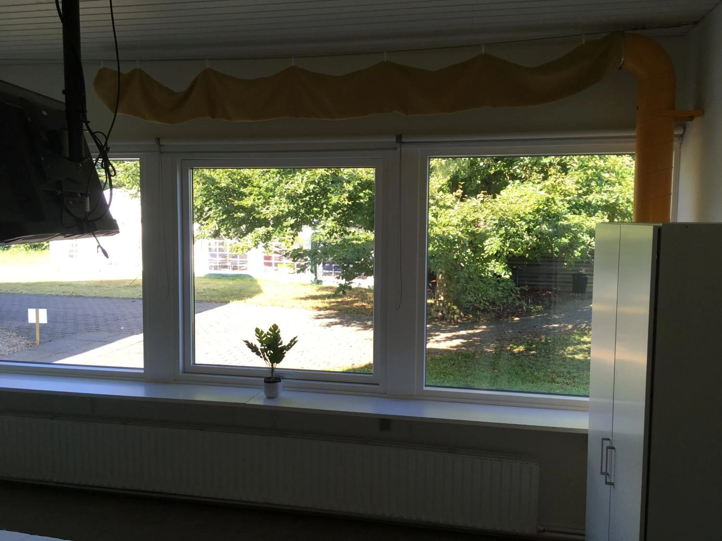 Garden view in Hestkær Family Rooms