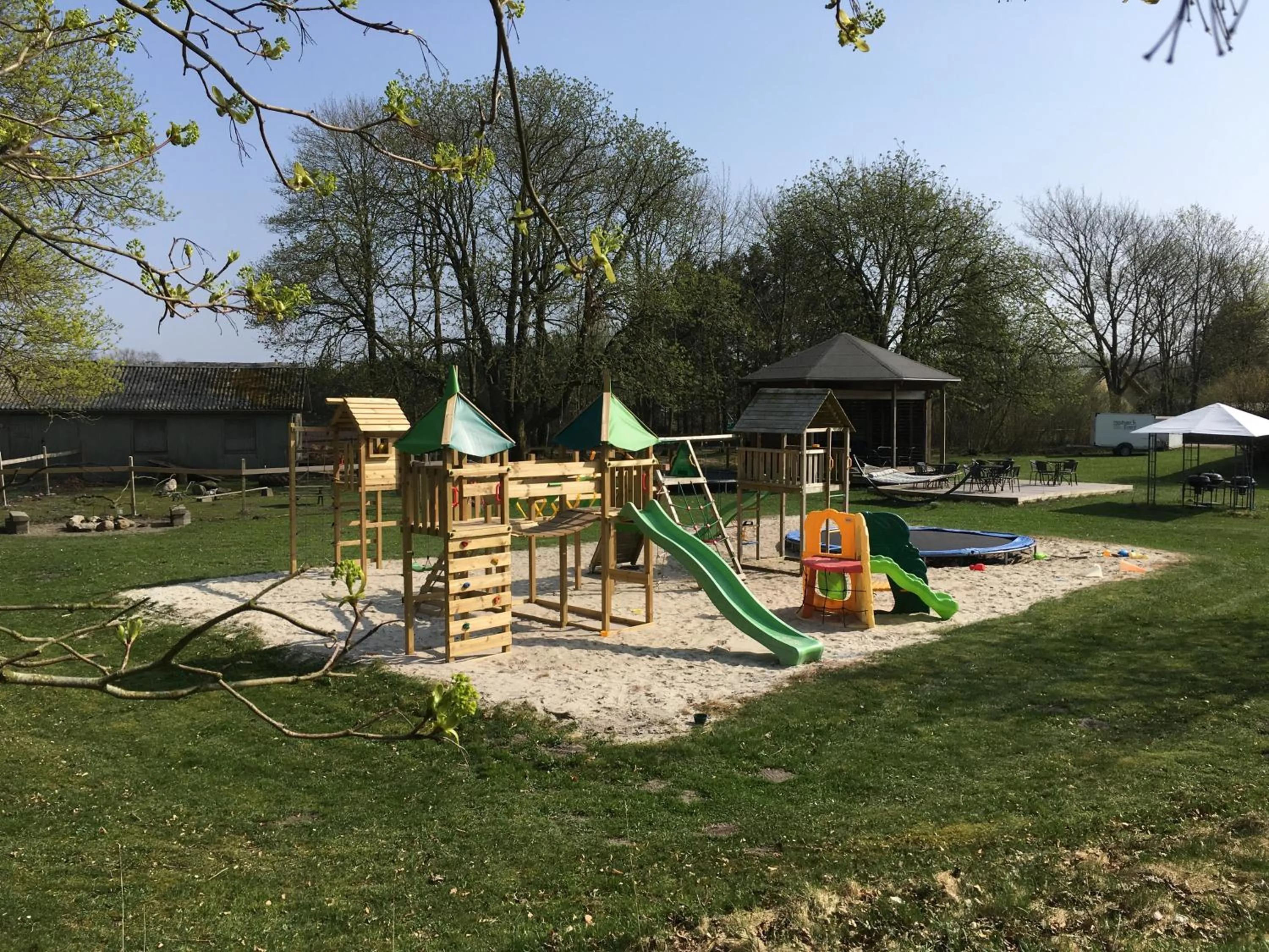 Children play ground in Hestkær Family Rooms