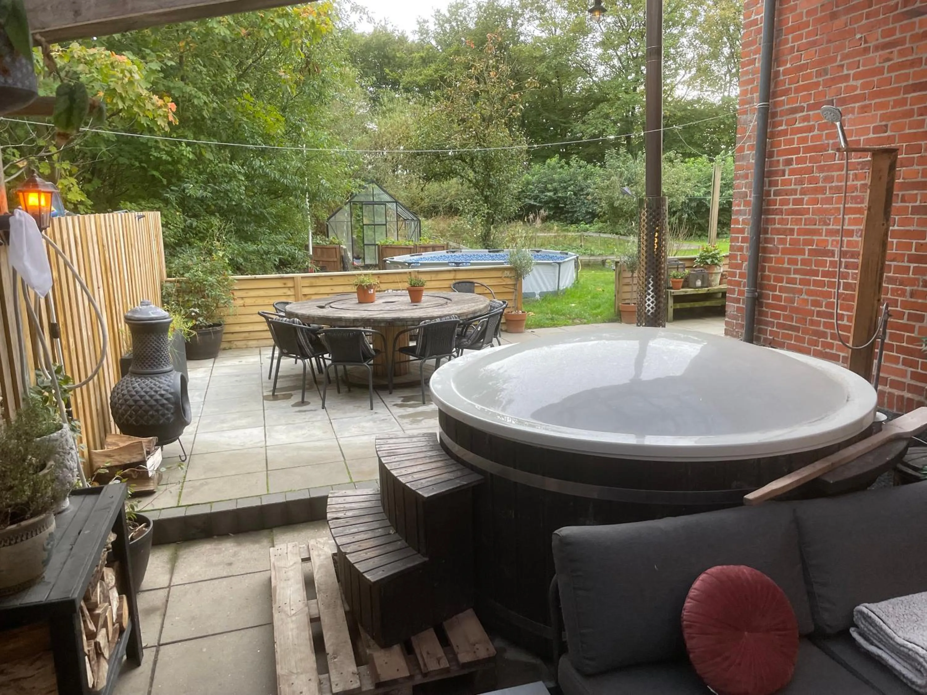 Hot Tub in Hestkær Family Rooms