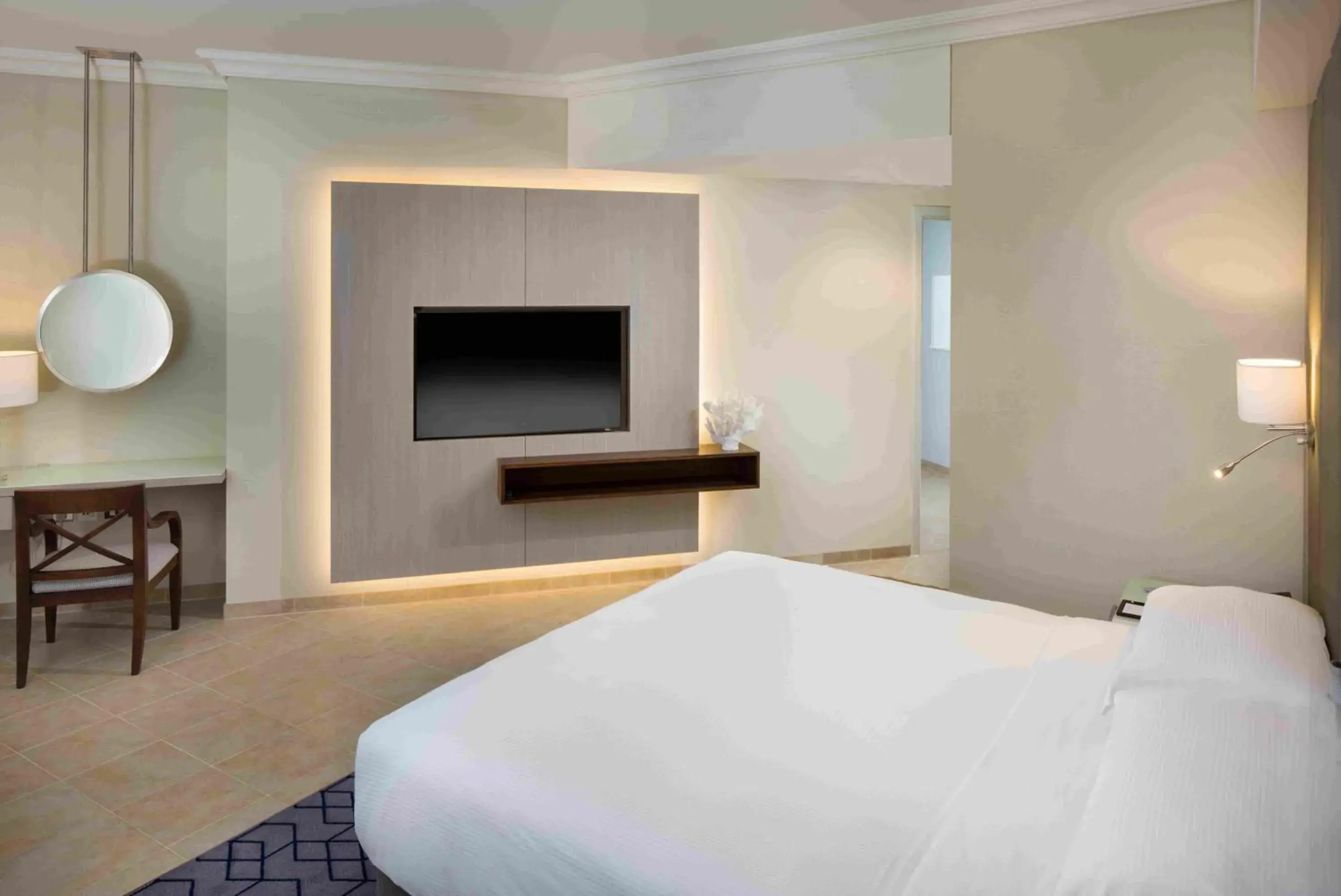 Bedroom, Bed in Beach Rotana – All Suites Bedroom, Bed in Beach Rotana – All Suites