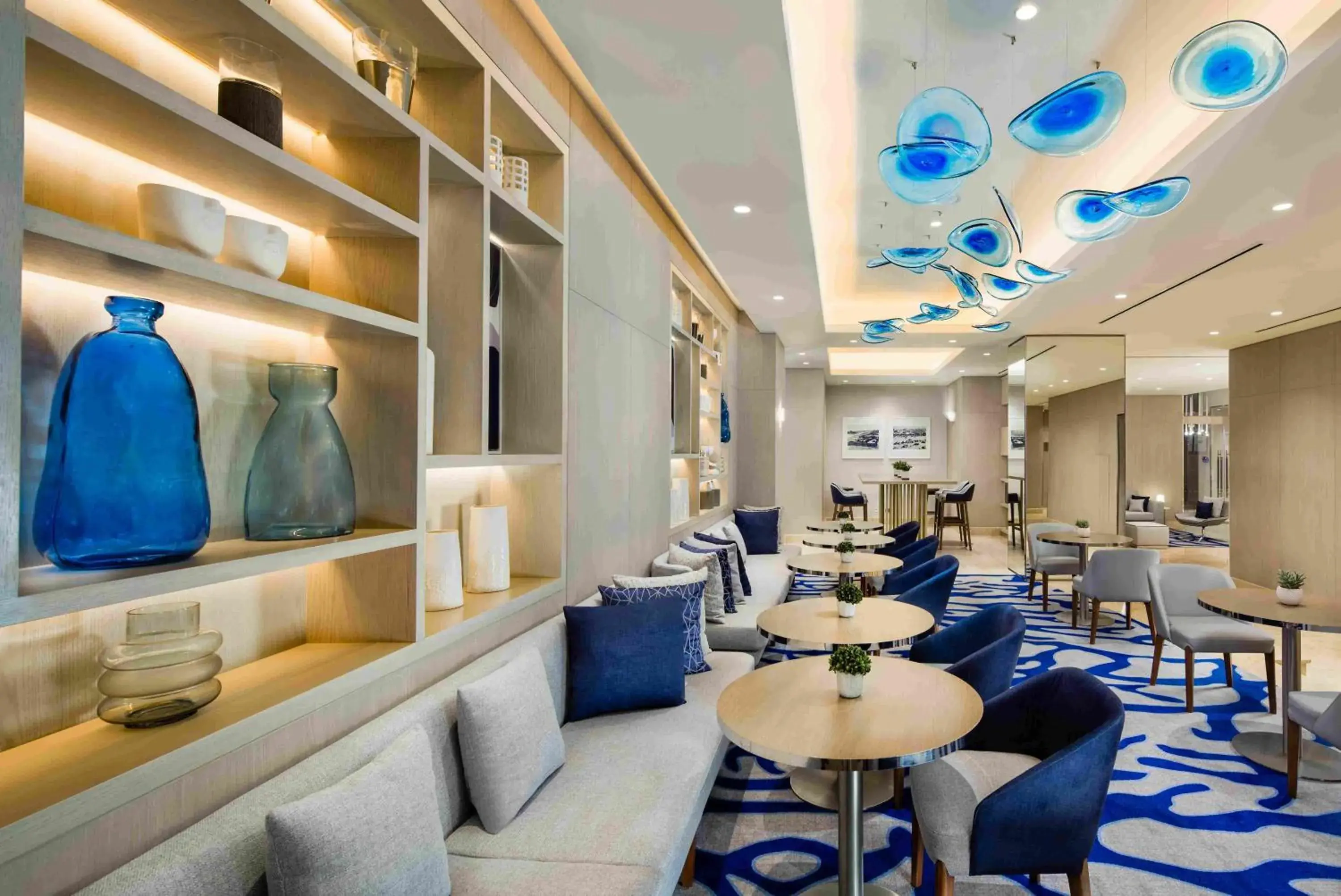 Restaurant/places to eat in Beach Rotana – All Suites Restaurant/places to eat in Beach Rotana – All Suites