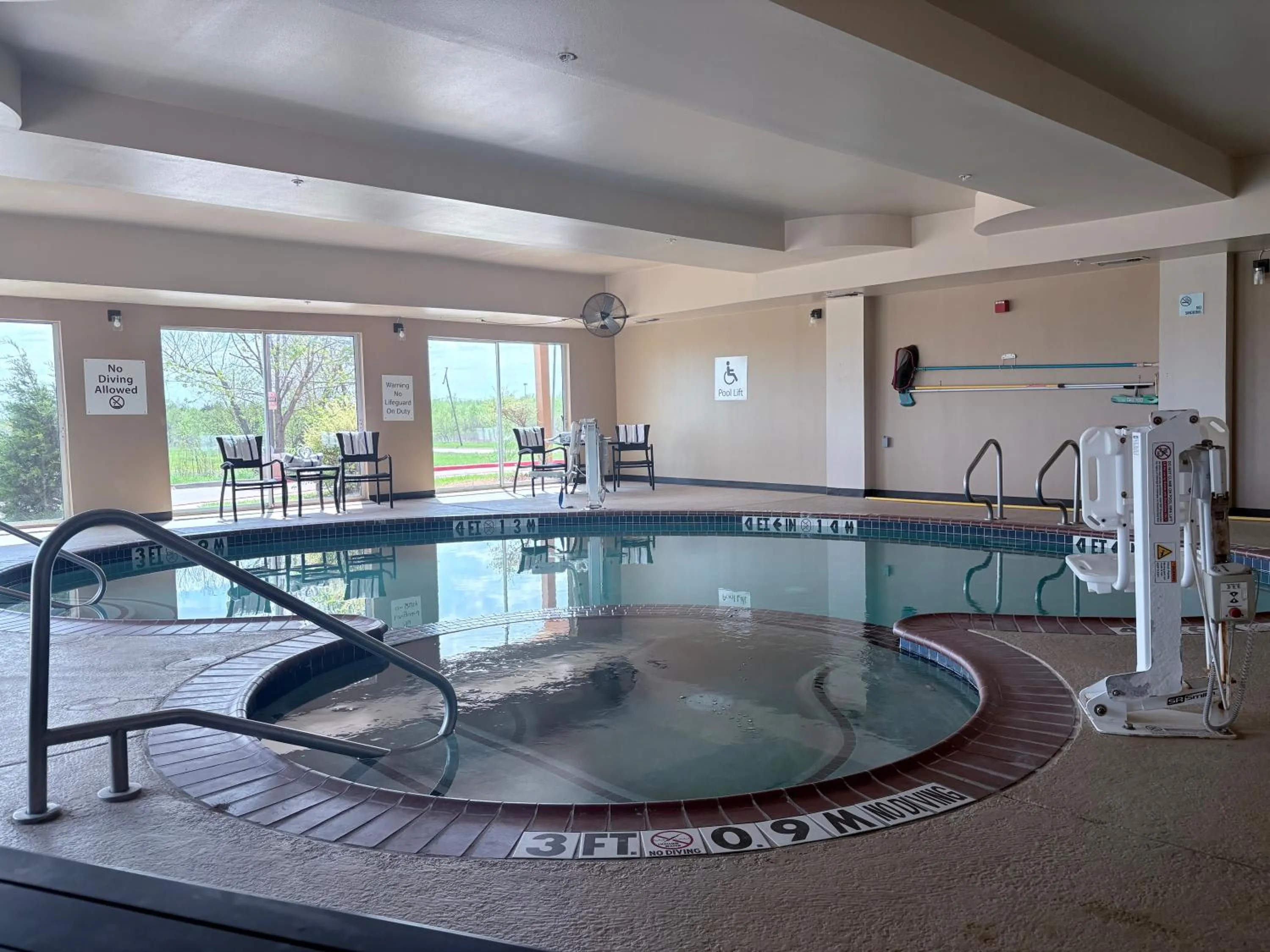 Country Inn & Suites by Radisson, Terrell