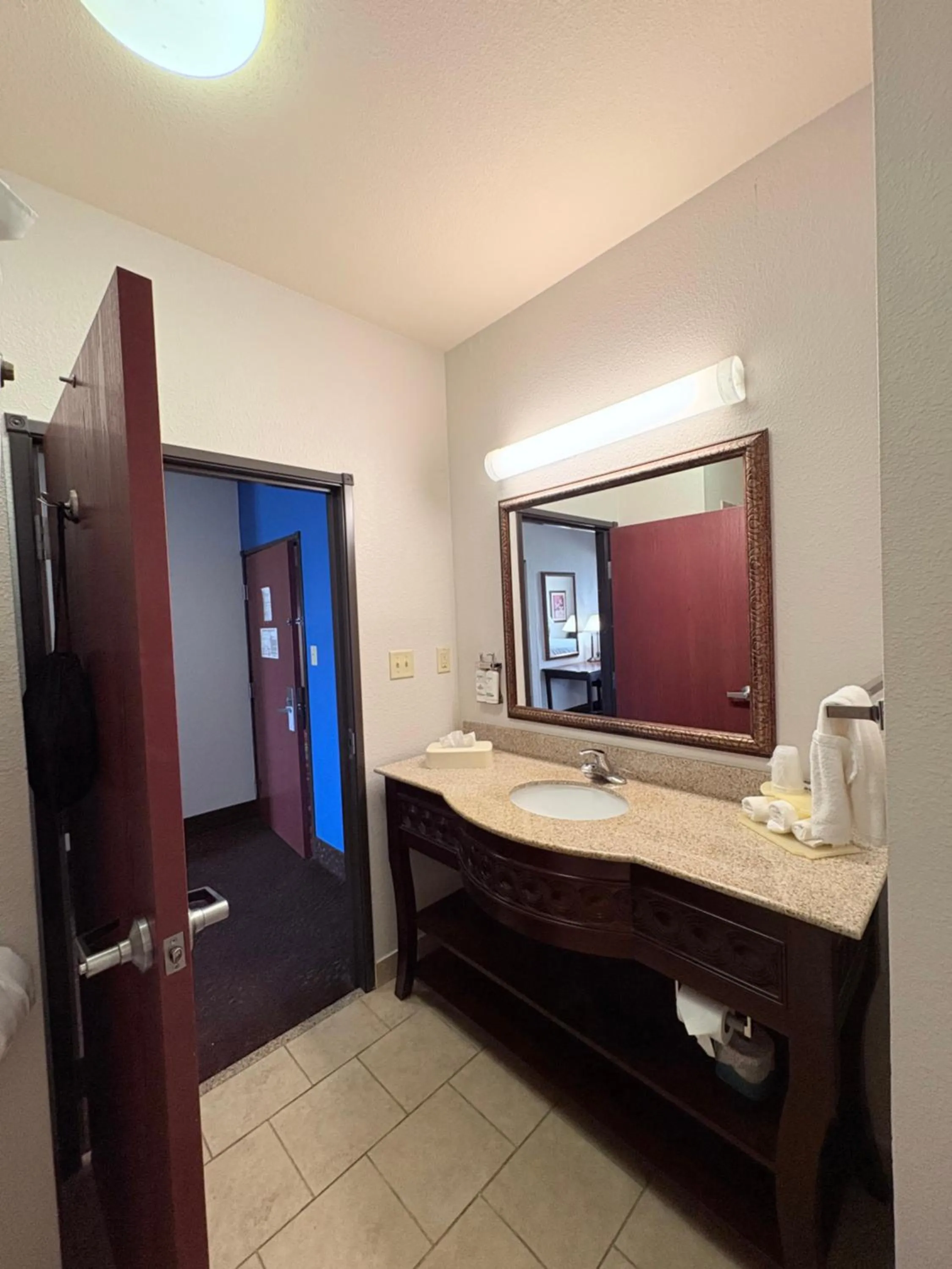 Country Inn & Suites by Radisson, Terrell