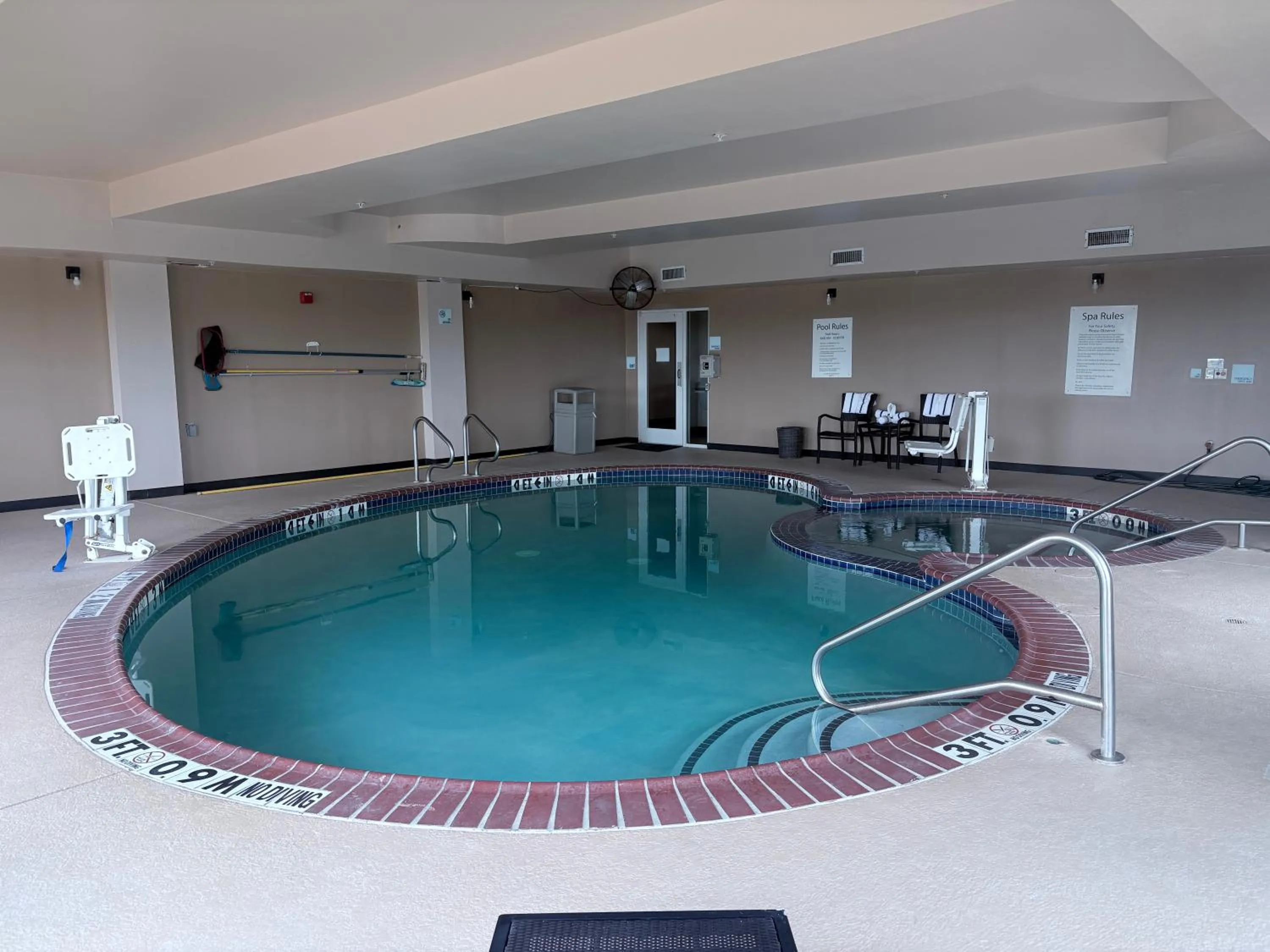 Country Inn & Suites by Radisson, Terrell