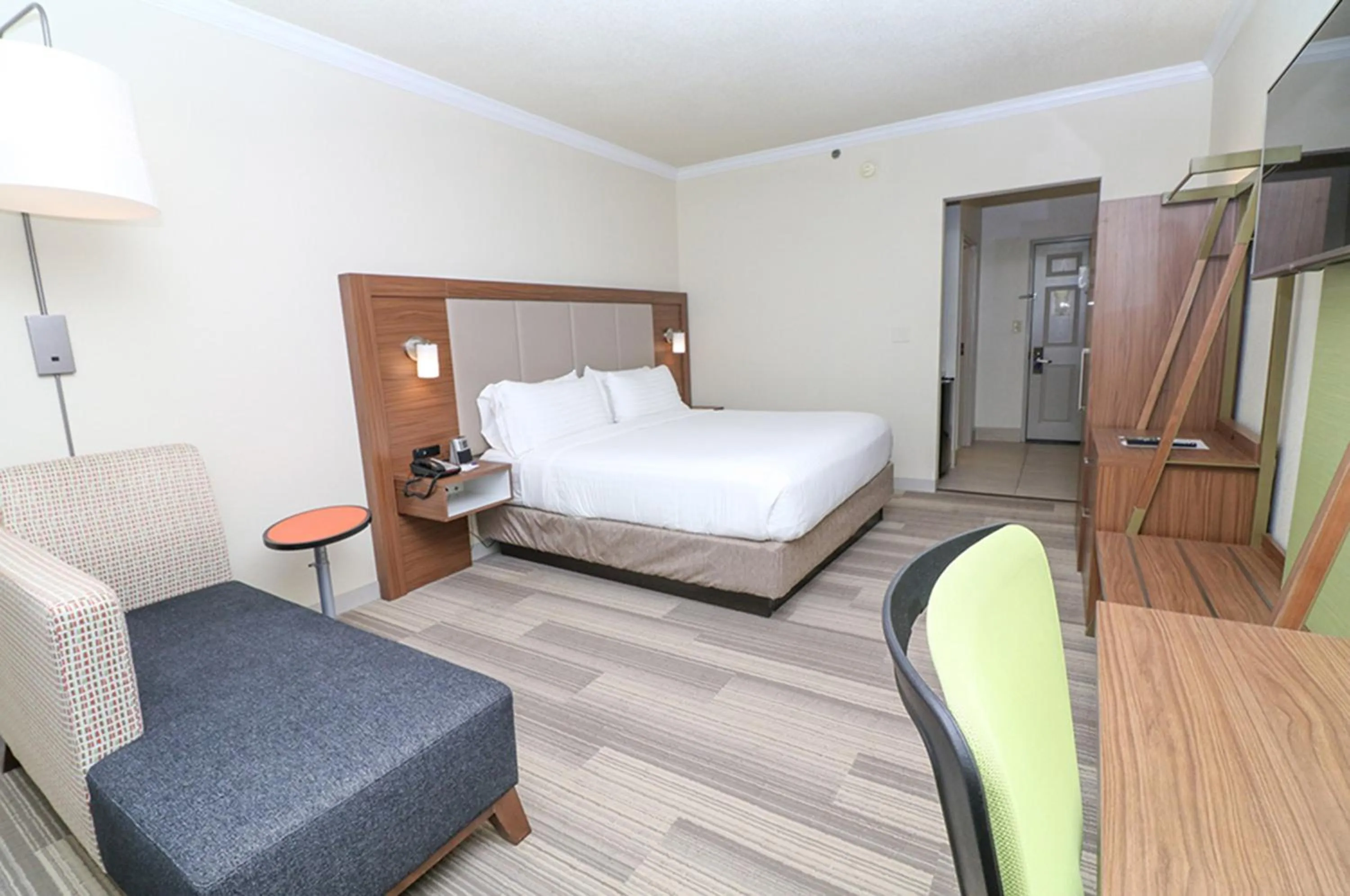 Bed in Holiday Inn Express Hotel & Suites Greenville by IHG