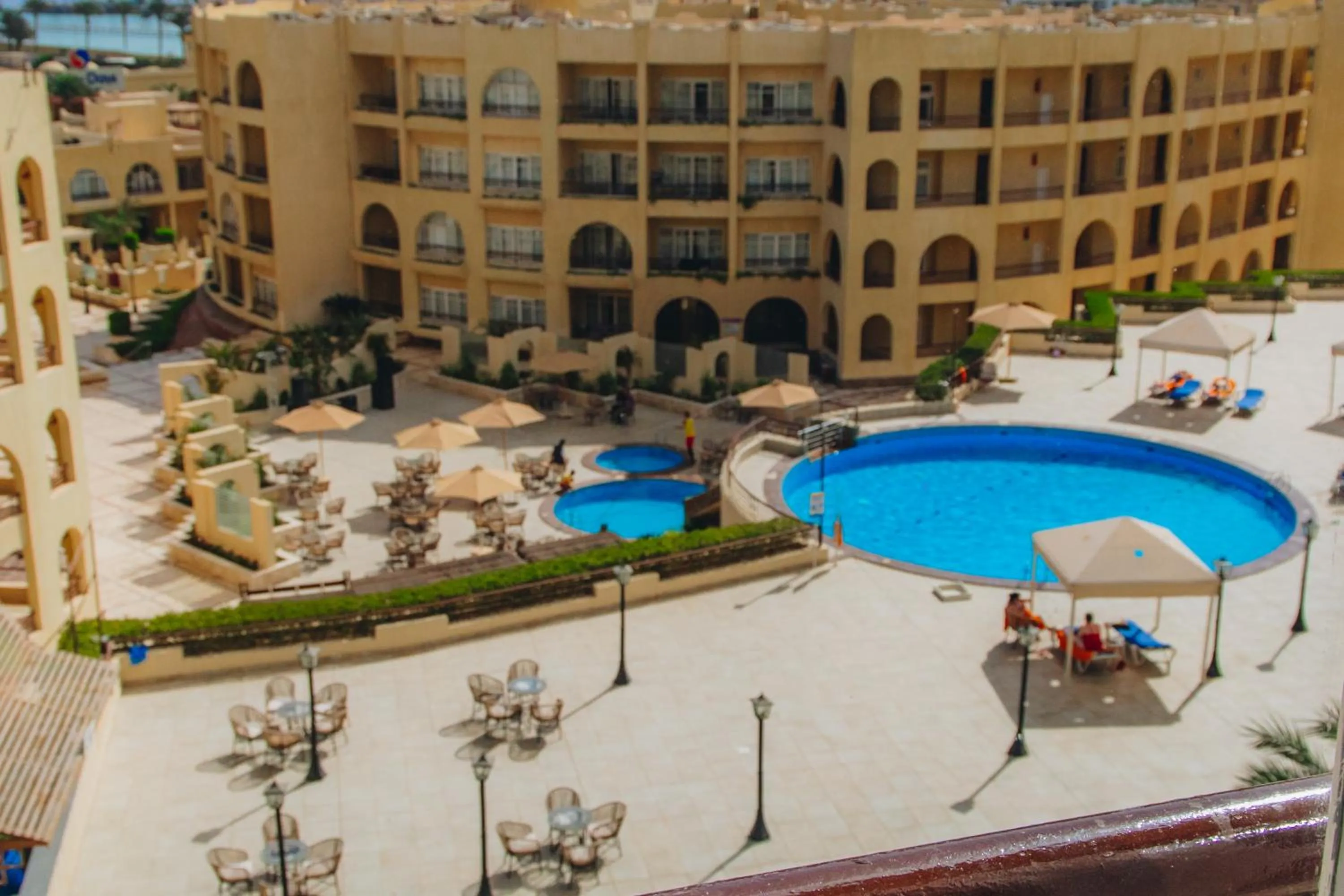 Property building in Sunny Days Mirette Family Resort