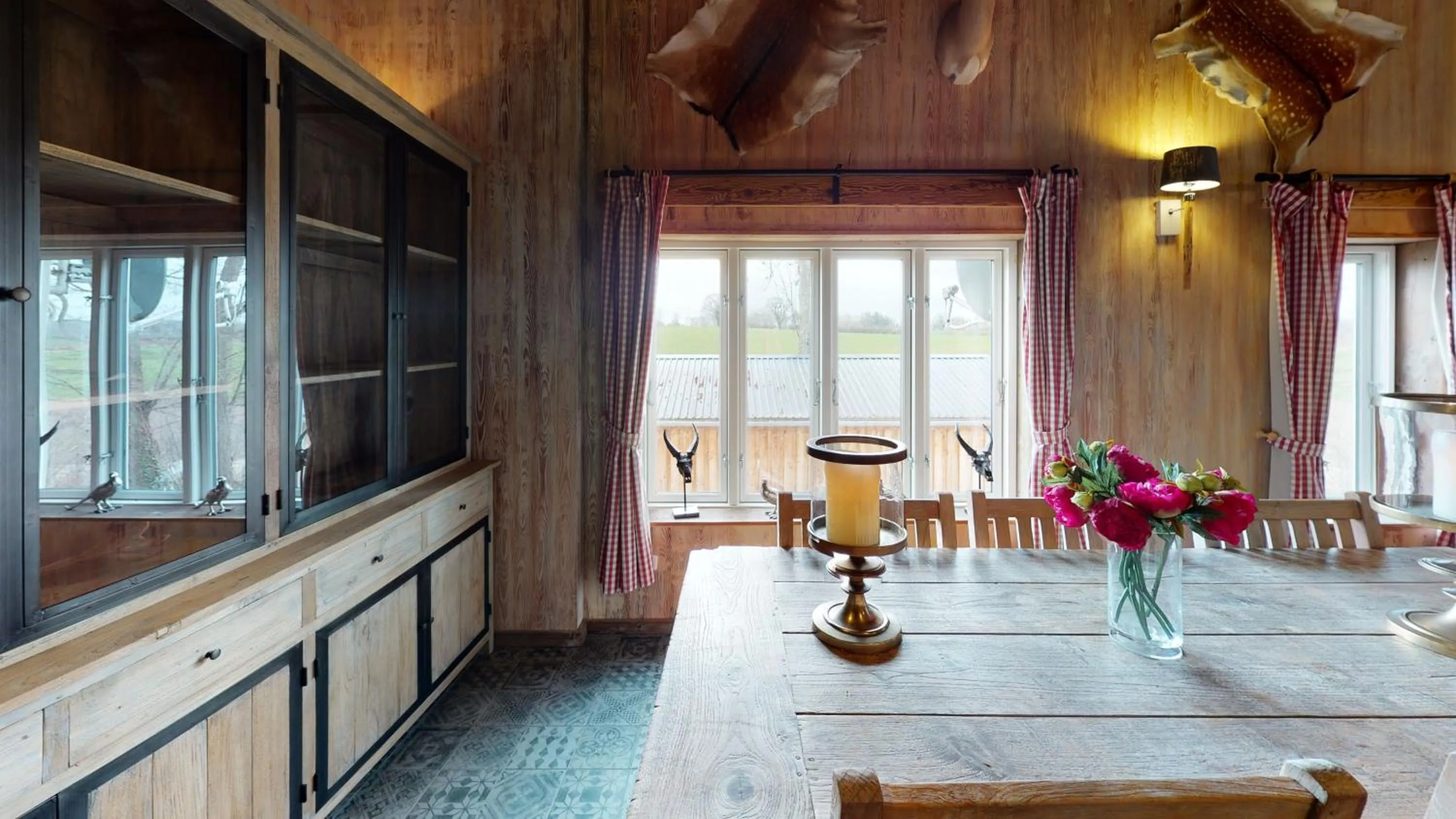 Dining area in Herrenhaus Gut Neuruppersdorf