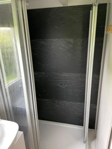 Shower in Herrenhaus Gut Neuruppersdorf