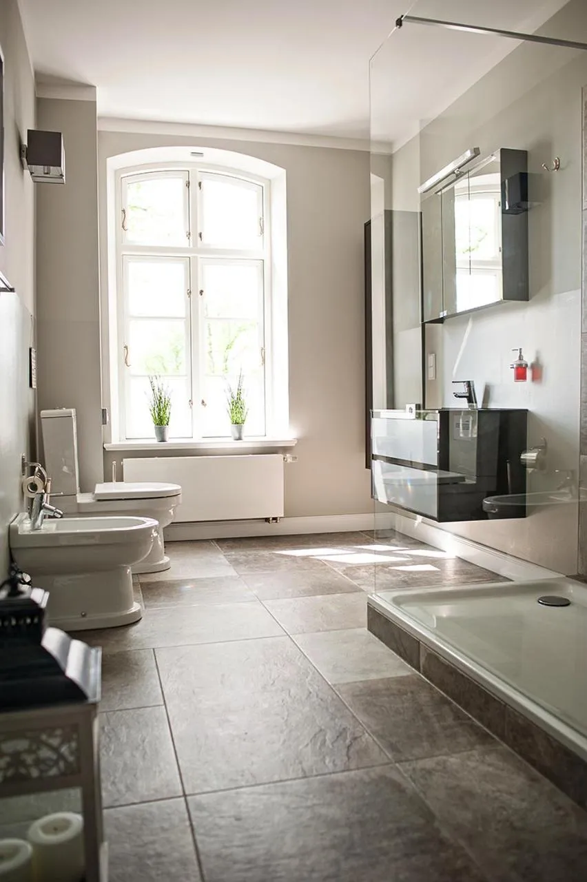 Shower in Herrenhaus Gut Neuruppersdorf