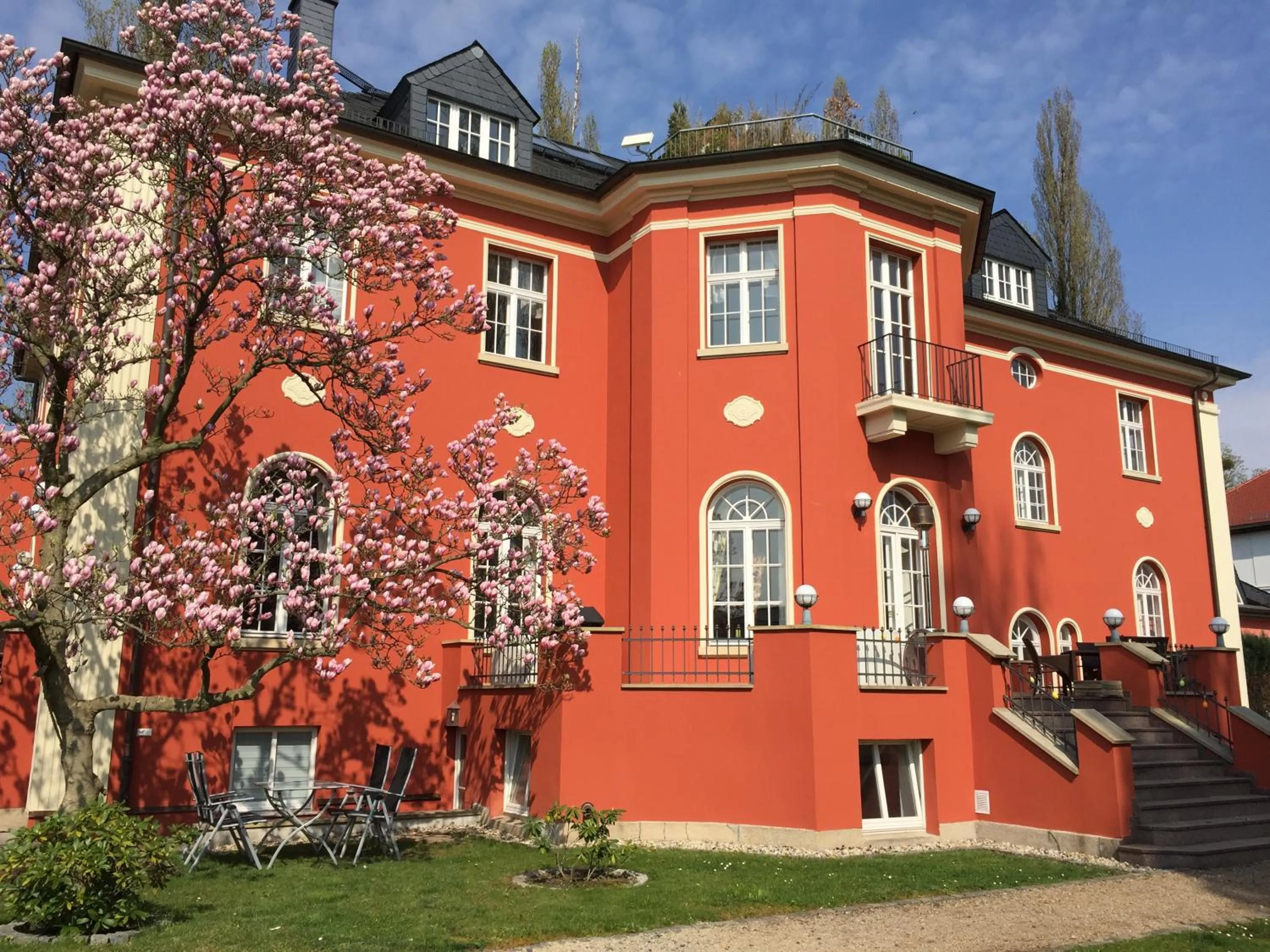 Facade/entrance in Villa am Park Apartment