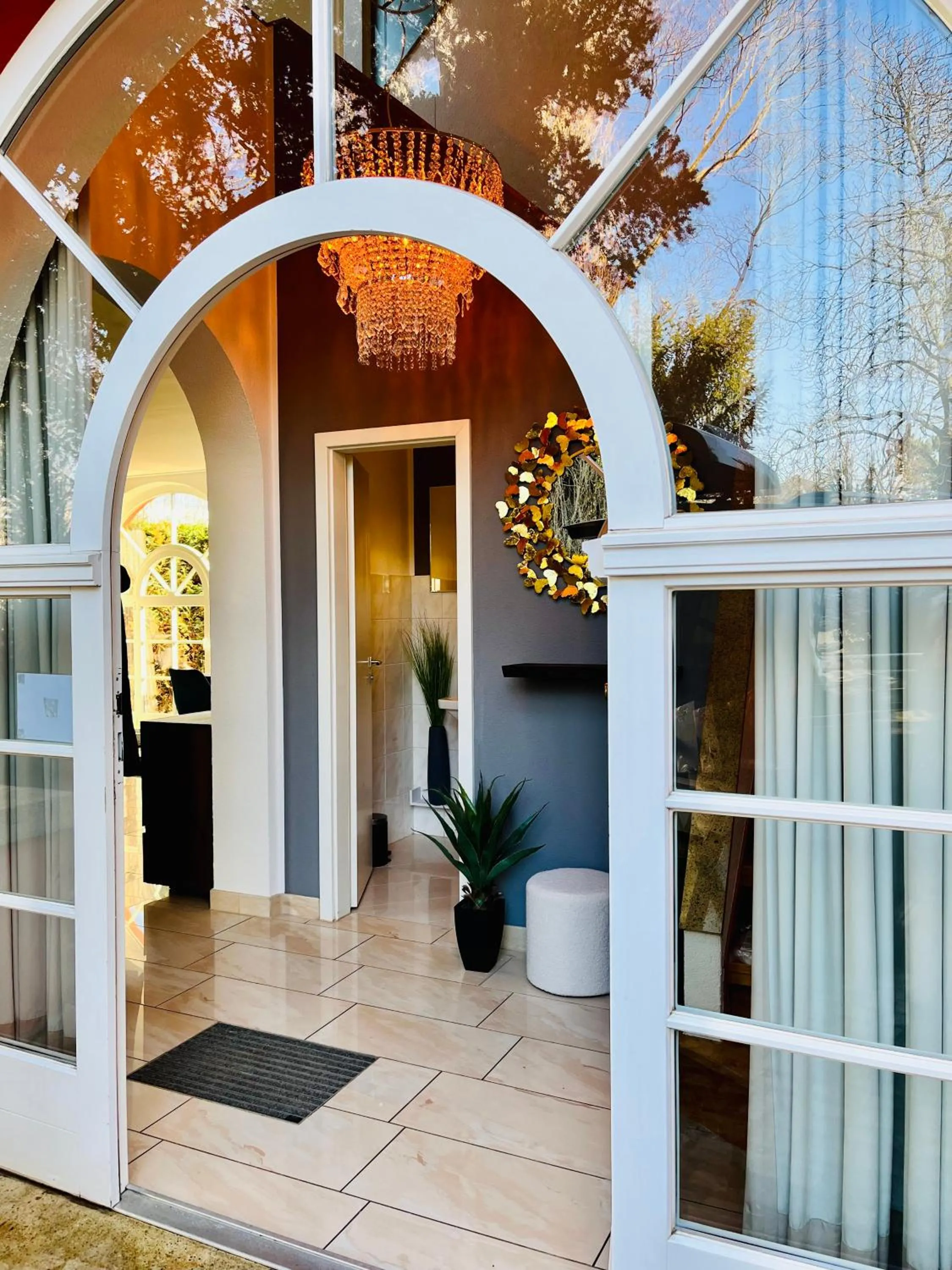 Facade/entrance in Villa am Park Apartment