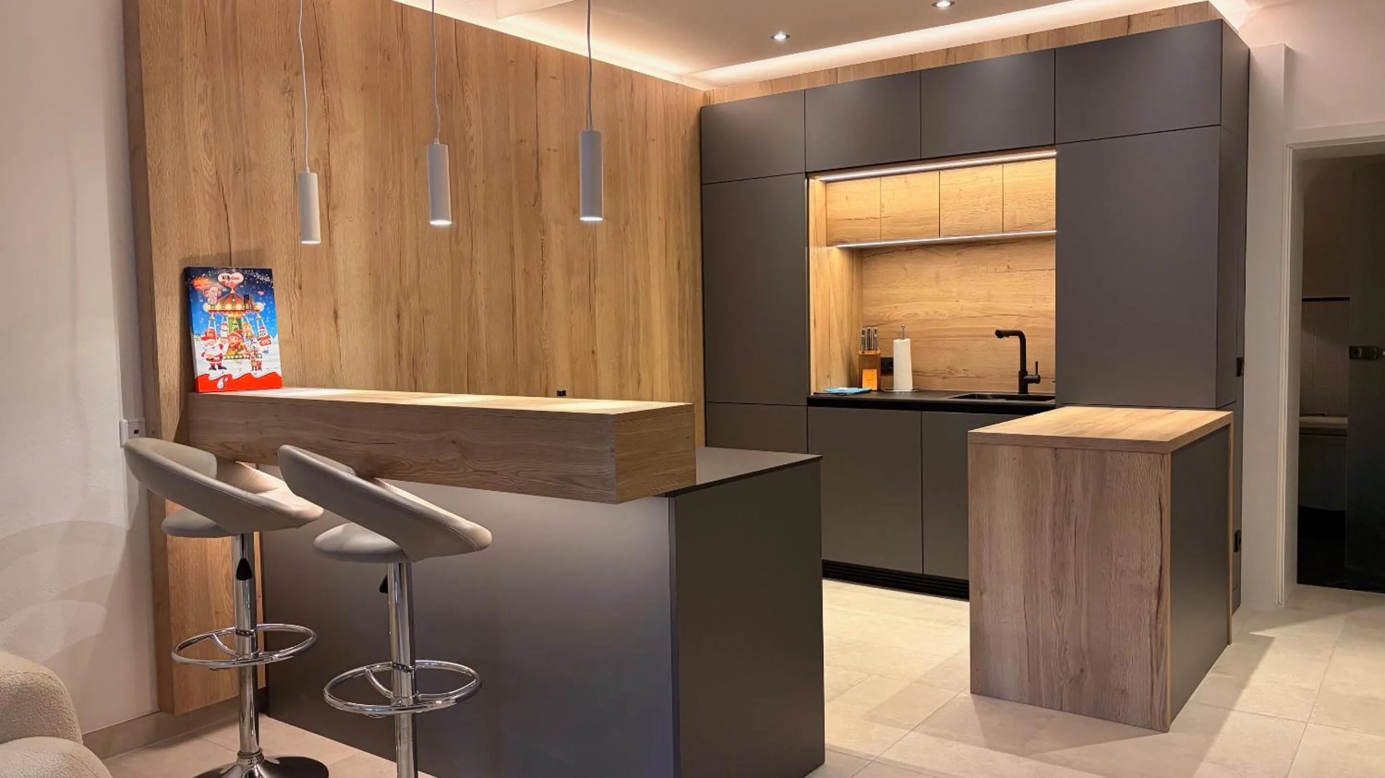 Kitchen or kitchenette in Villa am Park Apartment
