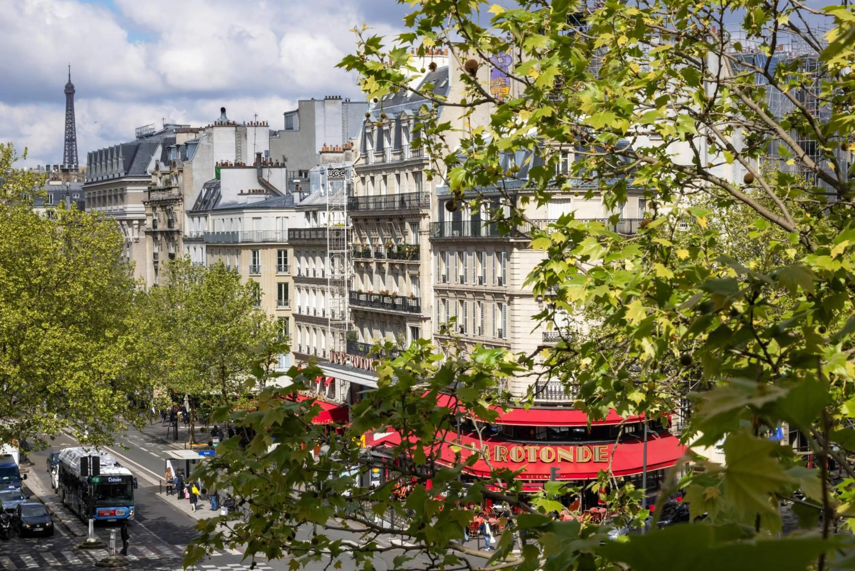 Neighbourhood in Hôtel Raspail Montparnasse