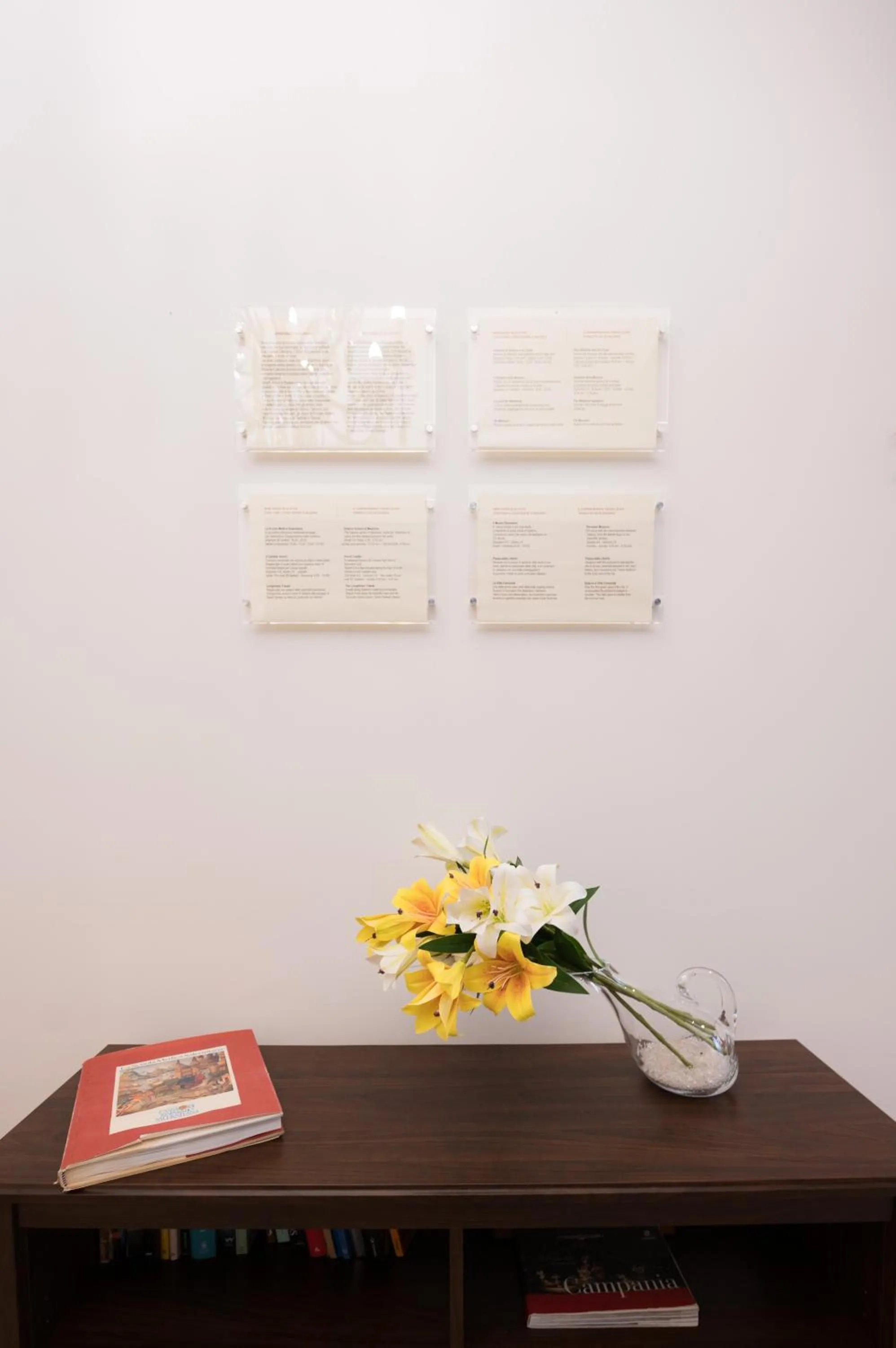 Decorative detail in Panoramic Rooms Salerno