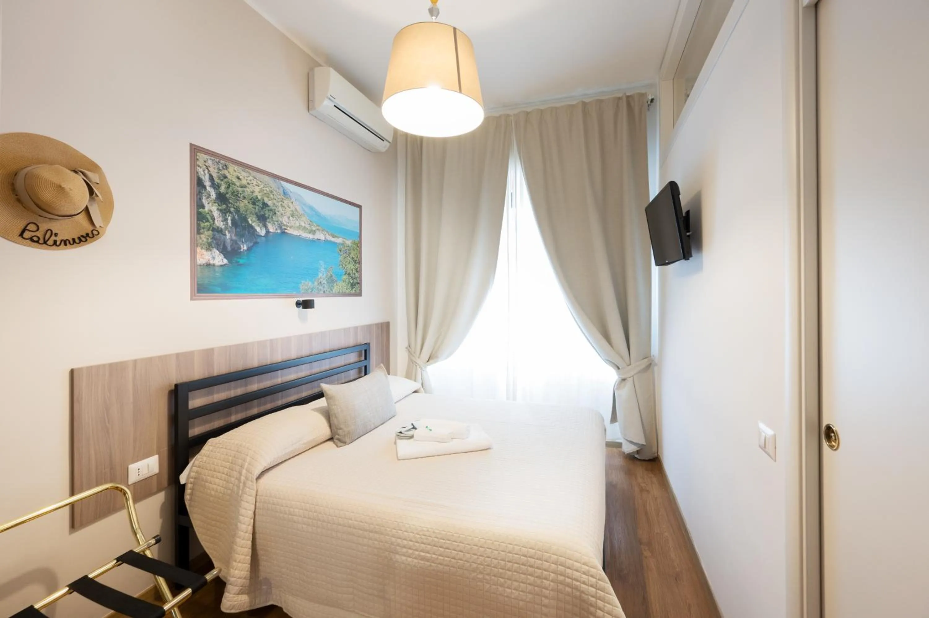 Bedroom, Bed in Panoramic Rooms Salerno